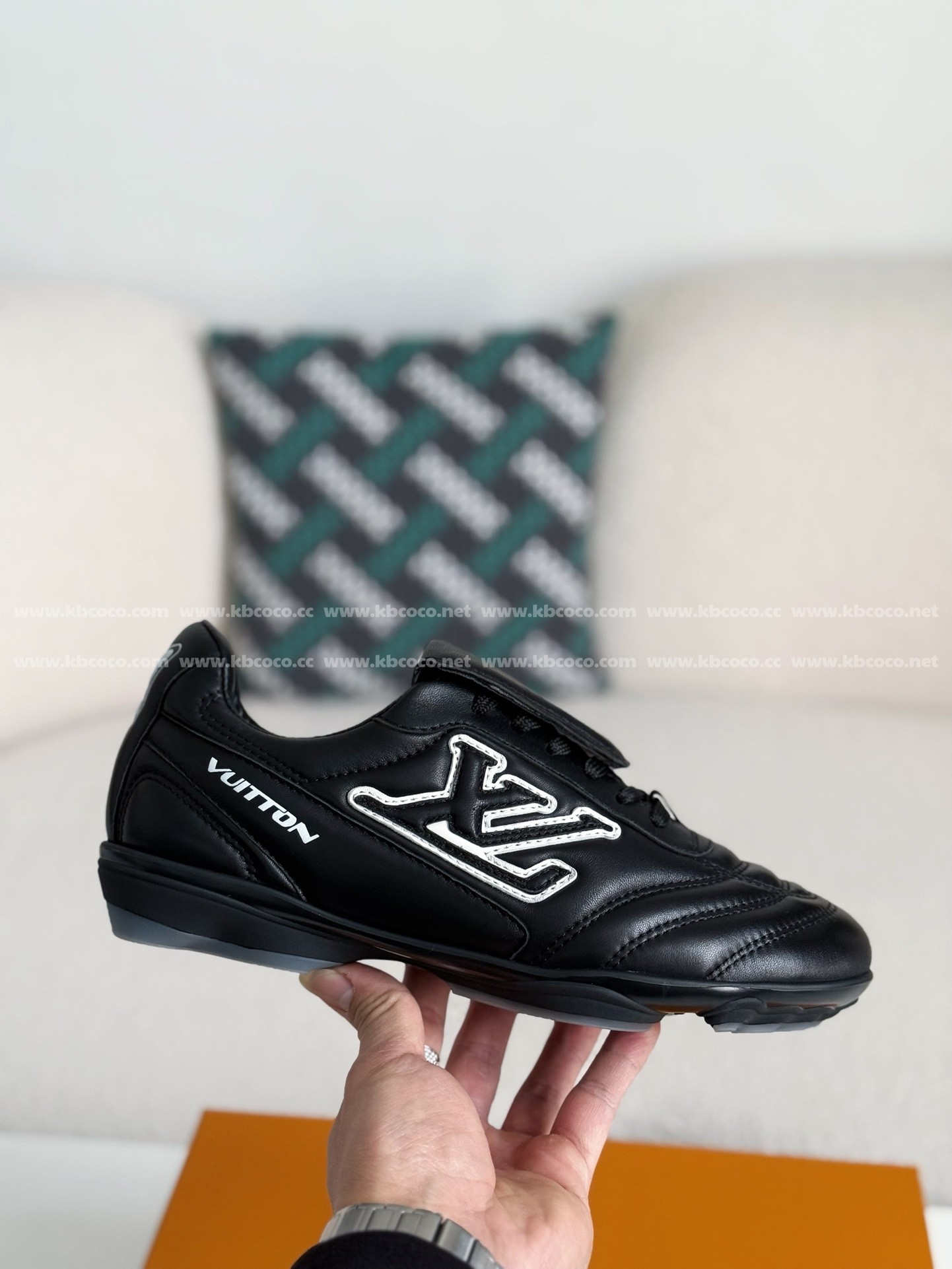 【#4245】LV Footprint Soccer Sneaker