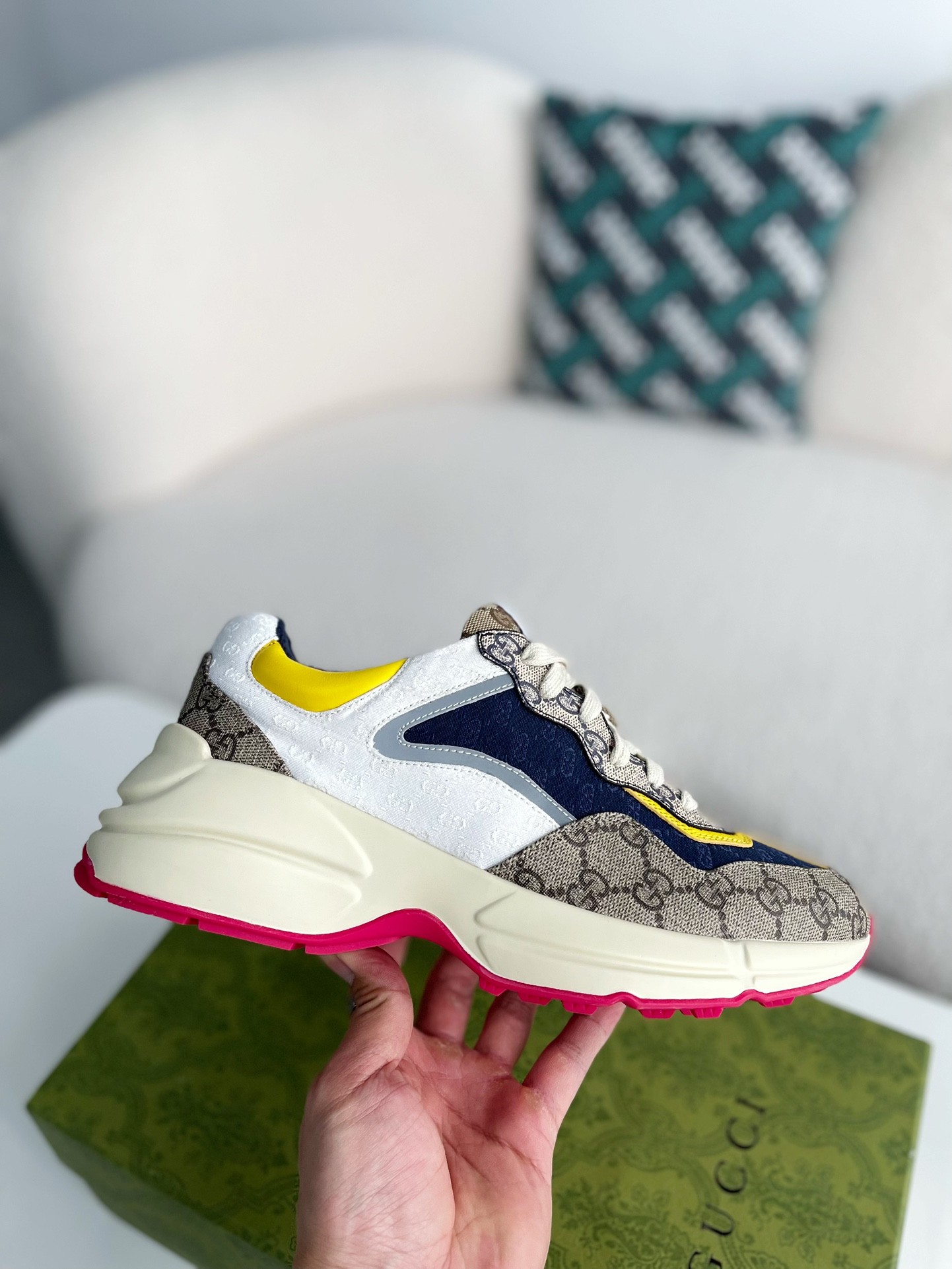 Gucci Retro Clunky Sneaker