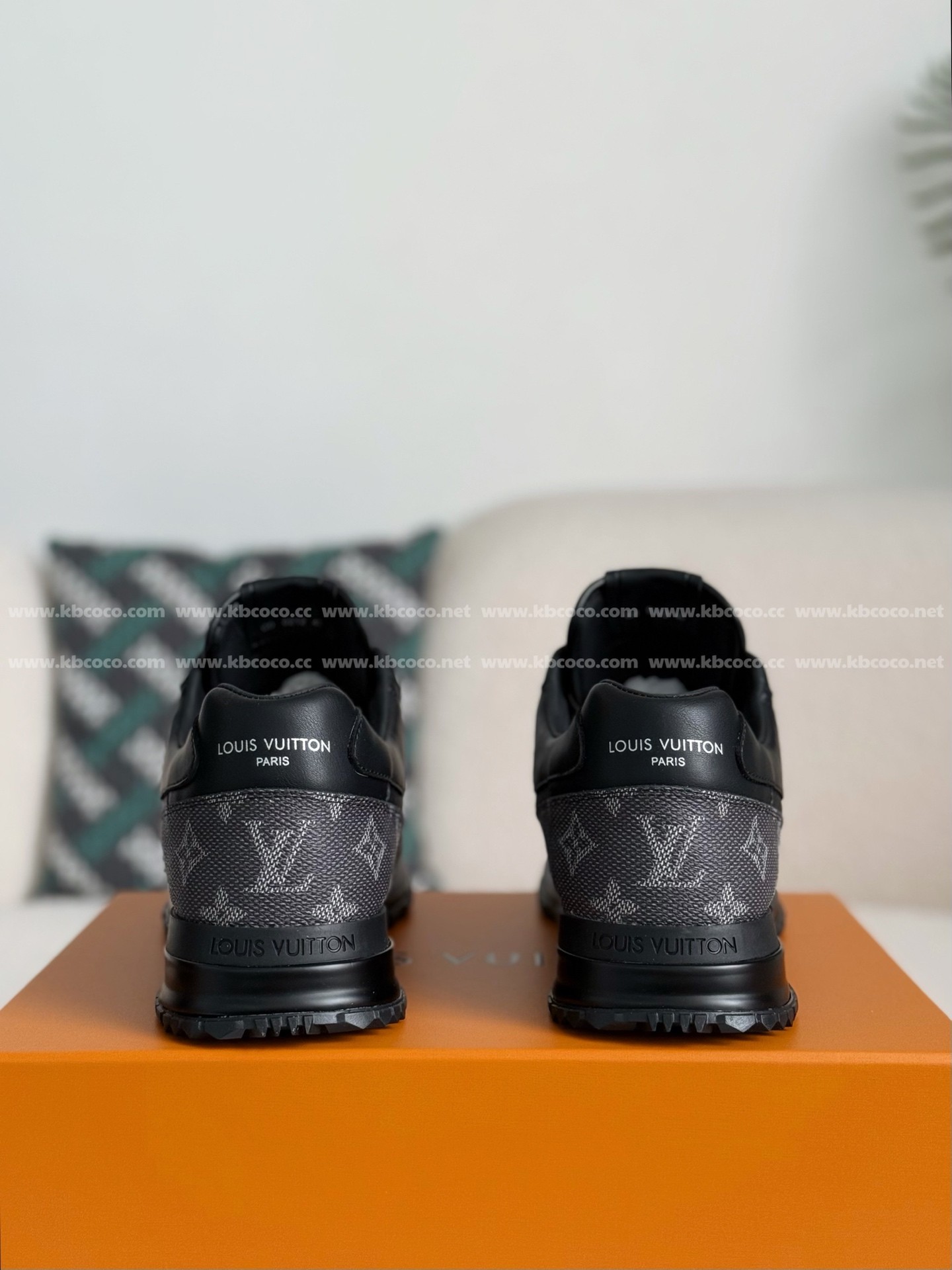 【#5478】 LOUIS VUITTON RUN AWAYCASUAL SHOES