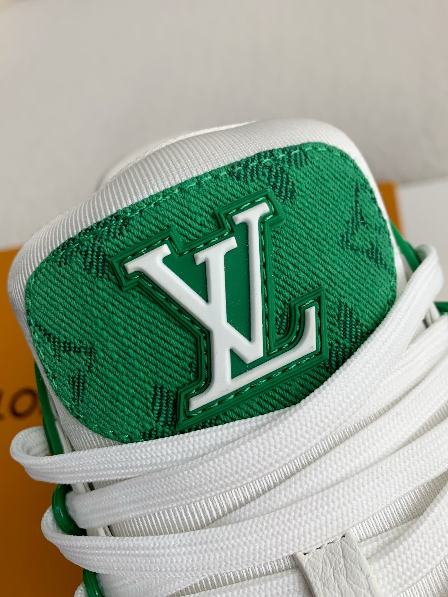 【#314】 LOUIS VUITTON TRAINER 1A8FN8 Sneakers