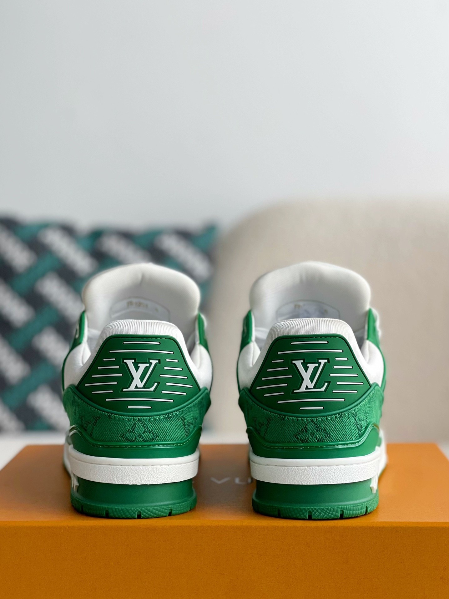 【#314】 LOUIS VUITTON TRAINER 1A8FN8 Sneakers