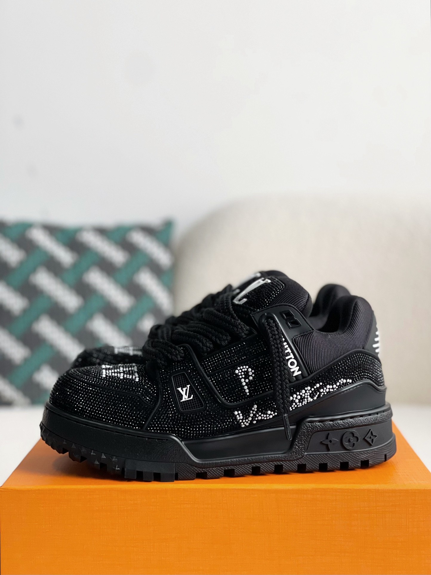 LOUIS VUITTON TRAINER MAXI SNEAKERS