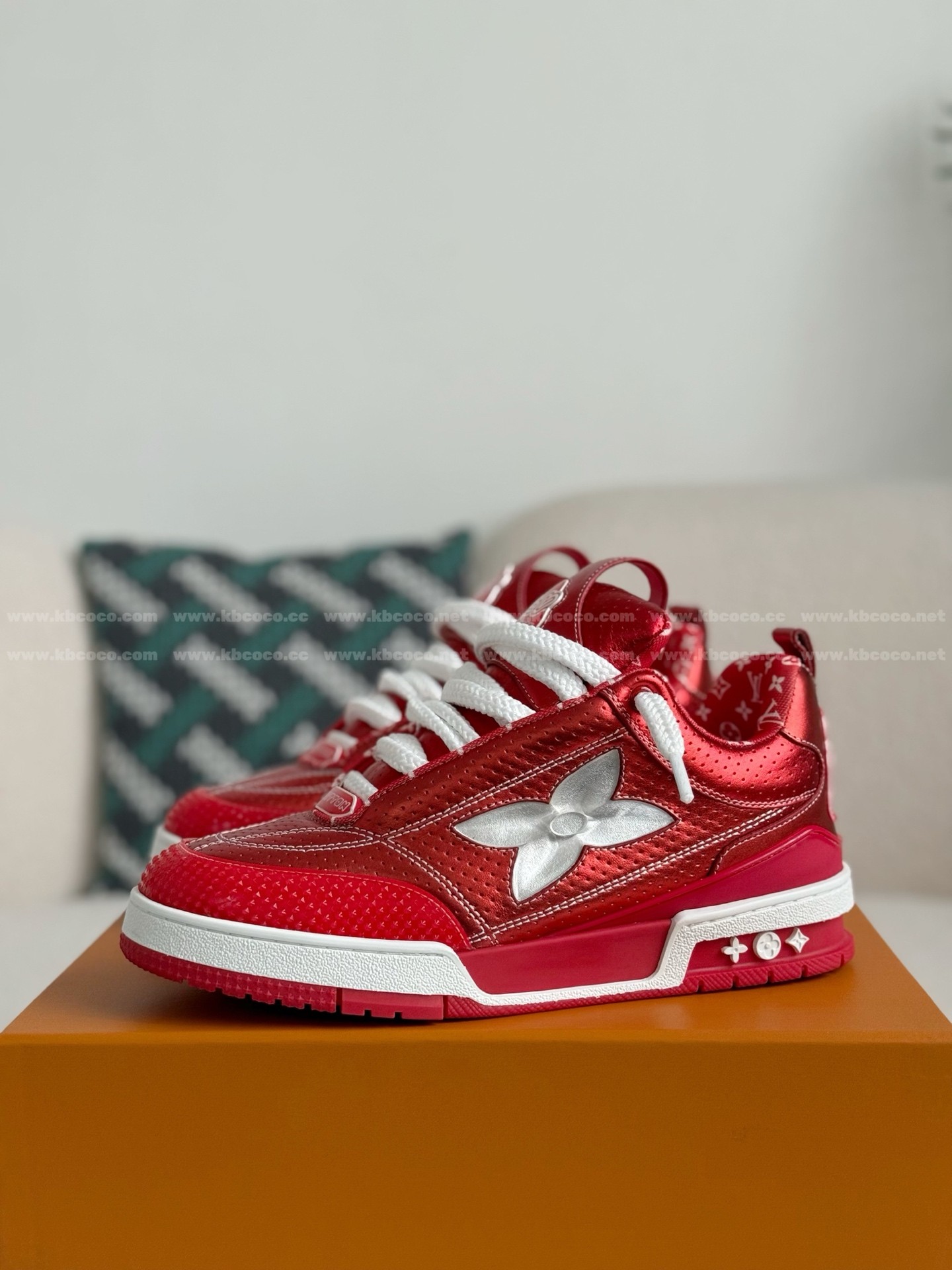 【#5678】 LOUIS VUITTON SKATE SNEAKERS