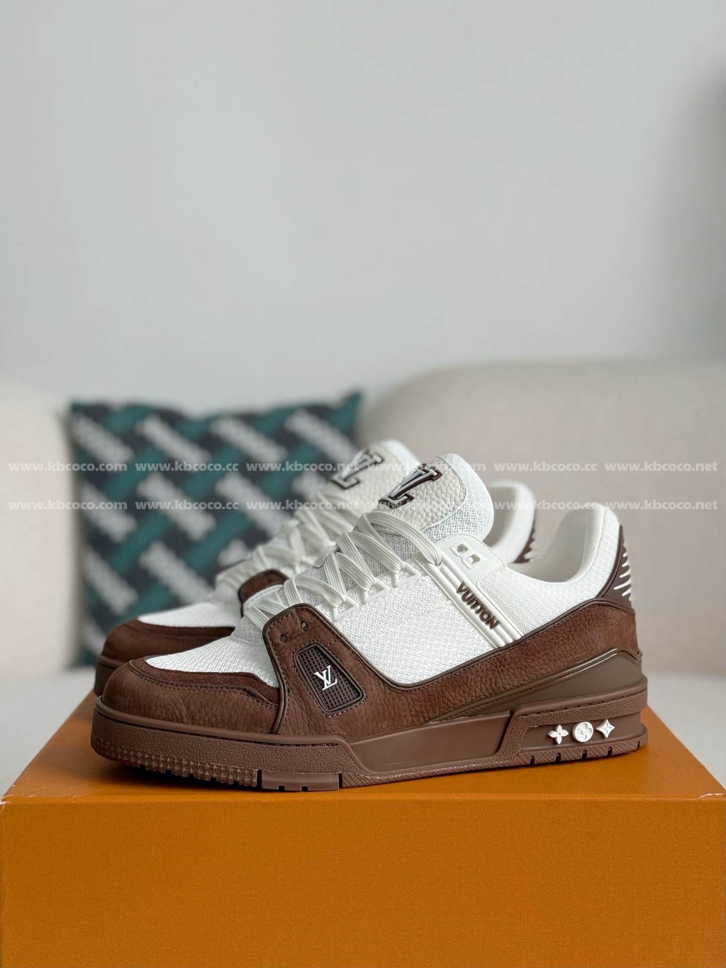 【#5453】 LOUIS VUITTON TRAINER SNEAKERS