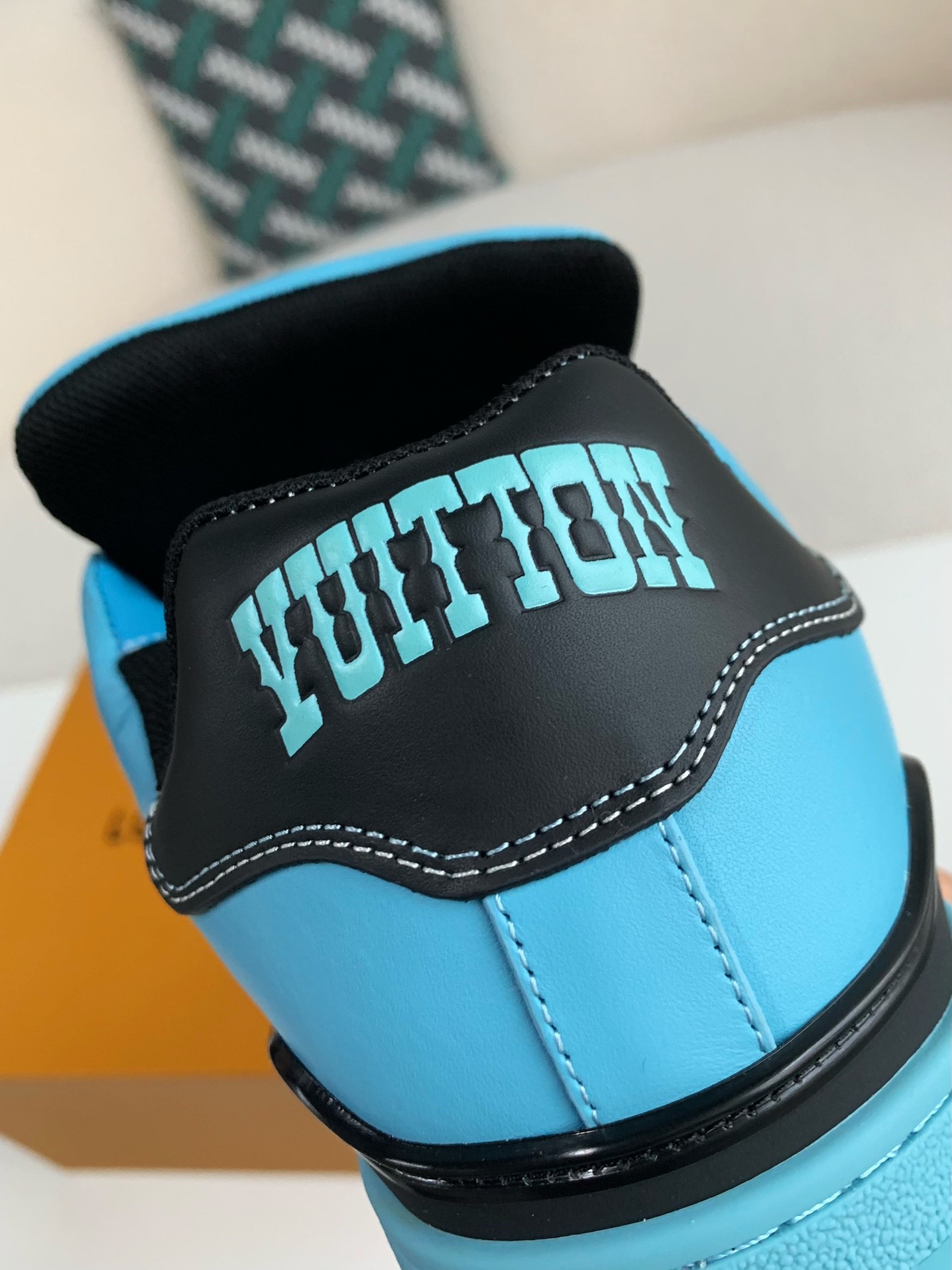 [#3342]LOUIS VUITTON TRAINER SNEAKERS