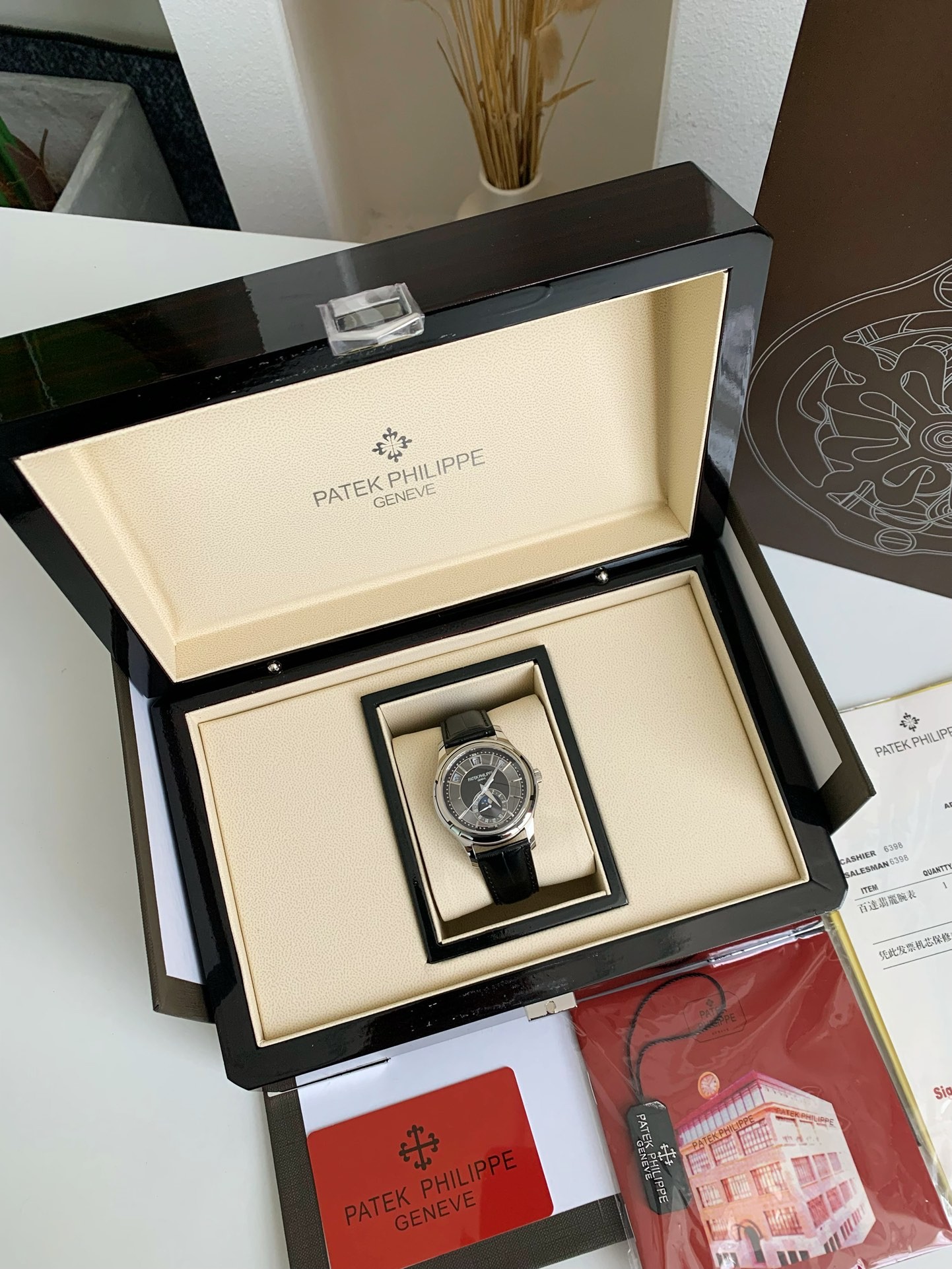【#2543】PATEK PHILIPPE 5205G-013 Series watch