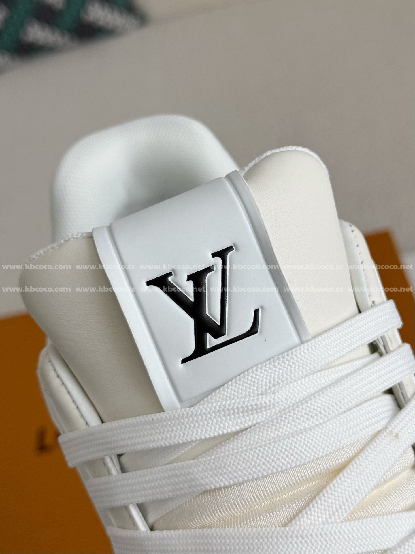【#4636】 LOUIS VUITTON TRAINER SNEAKERS