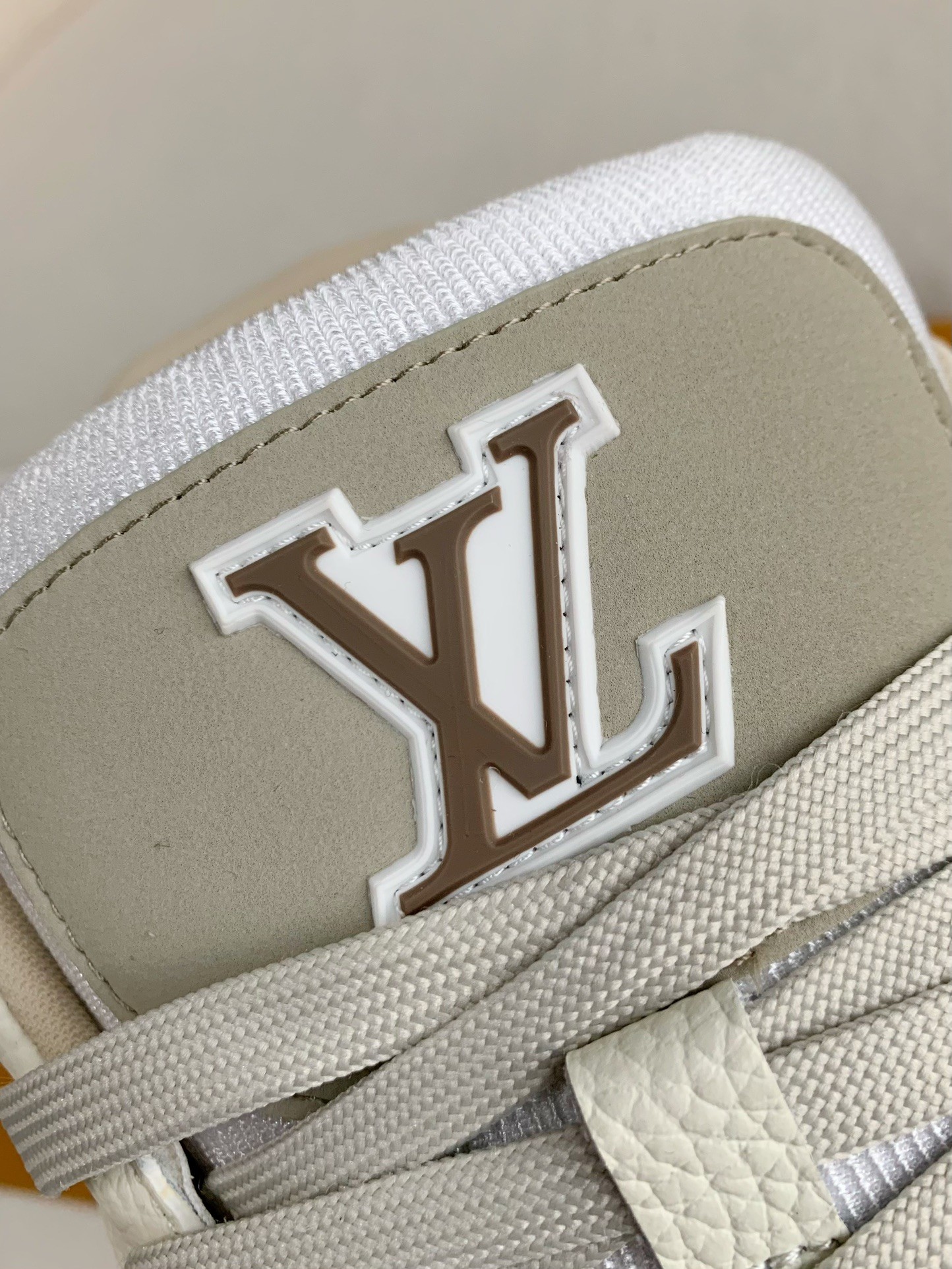 [#3343」 LOUIS VUITTON TRAINER SNEAKERS