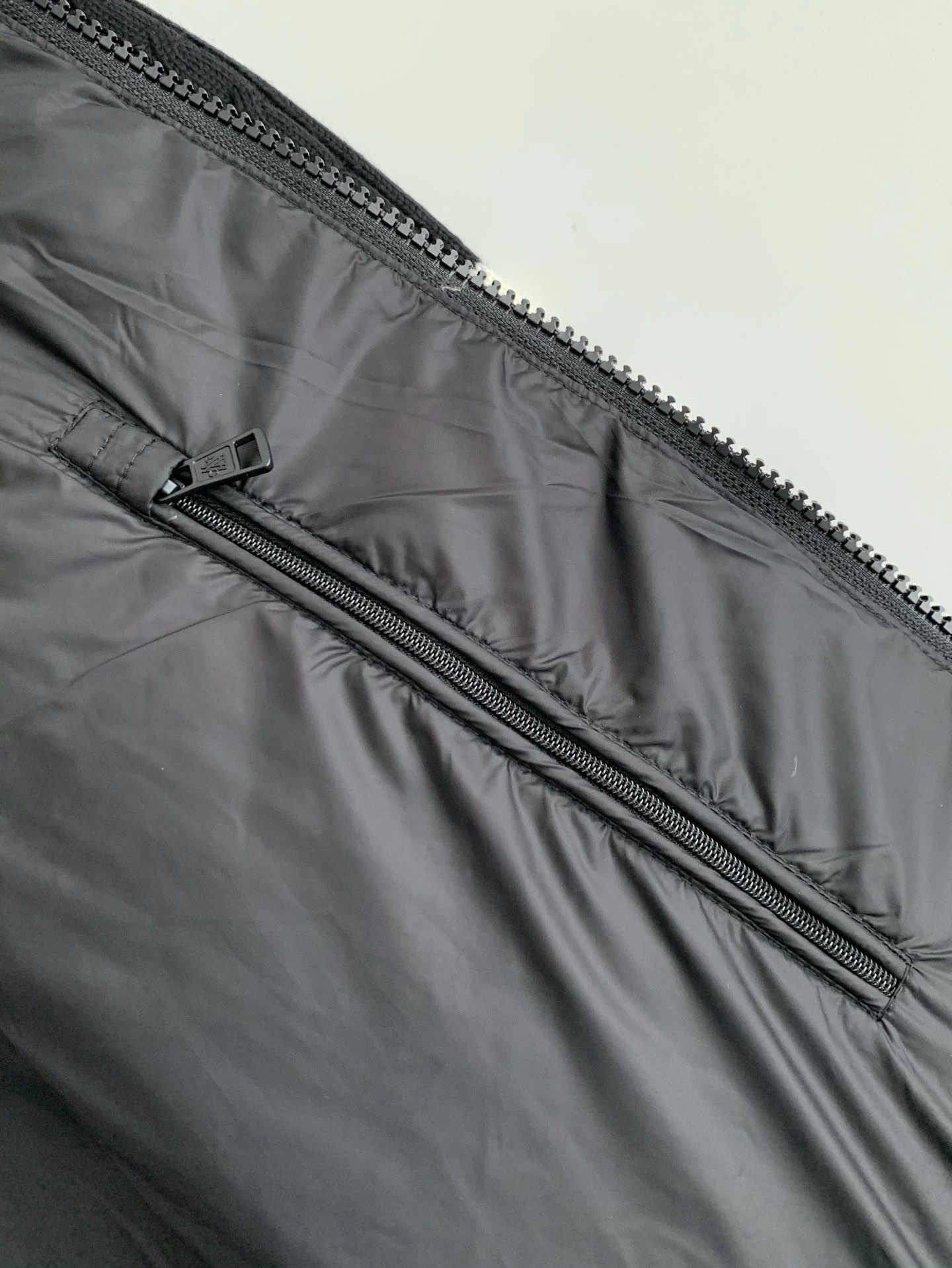 【#3667】Moncler Short men's down jacket