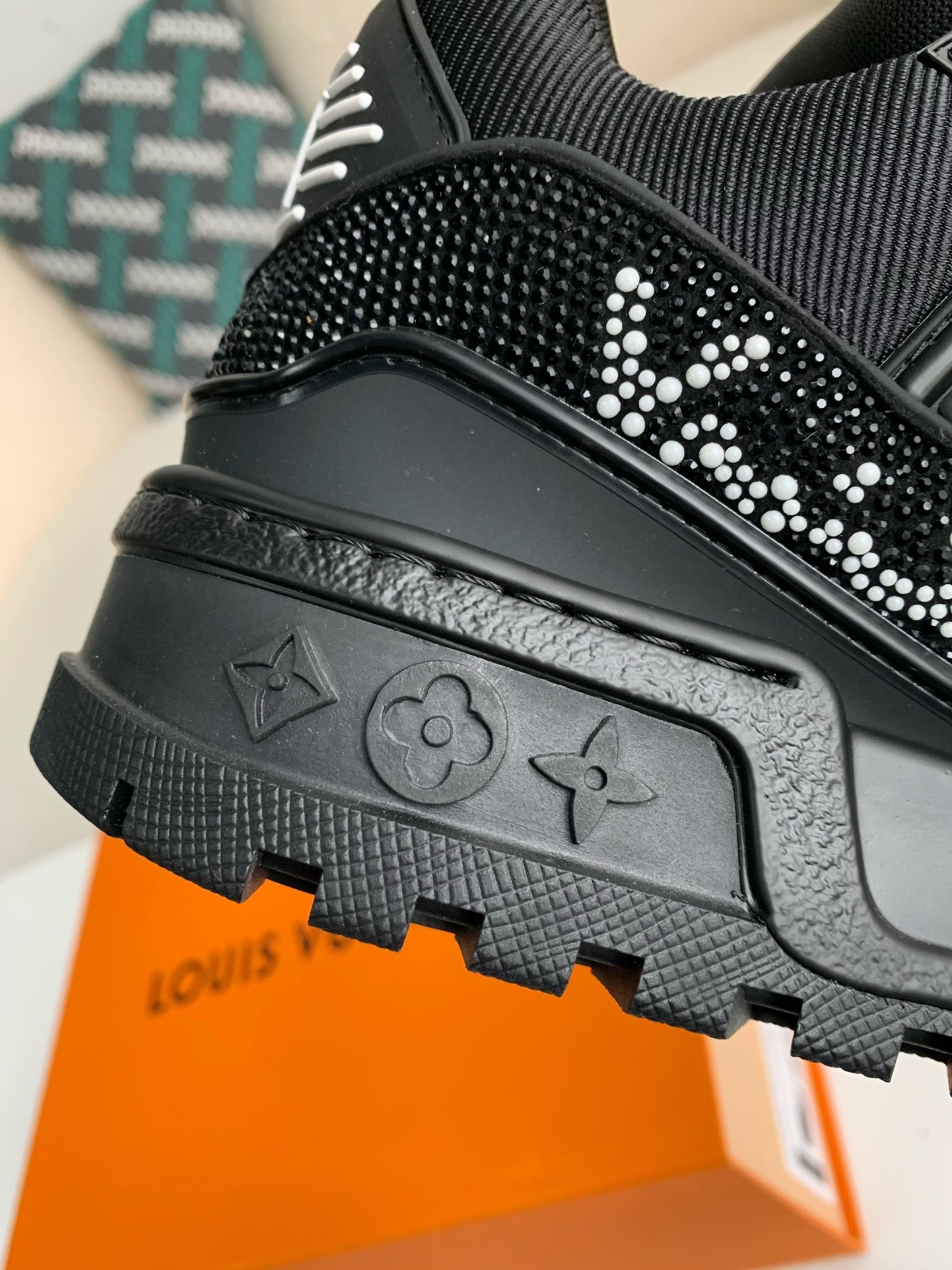 LOUIS VUITTON TRAINER MAXI SNEAKERS
