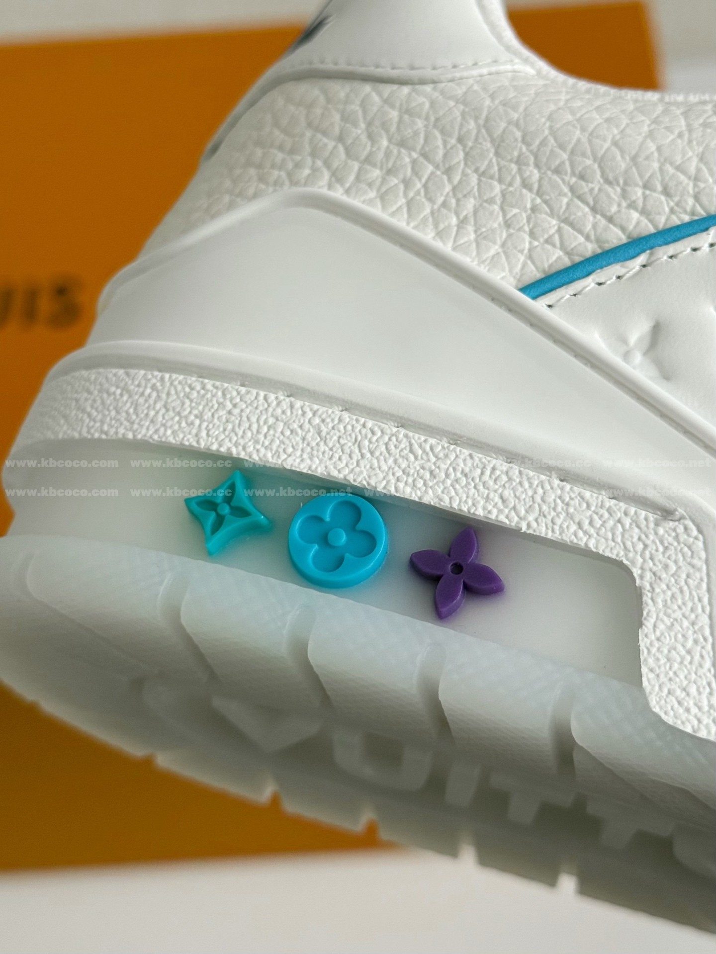 【#5804】 LOUIS VUITTON TRAINER SNEAKERS