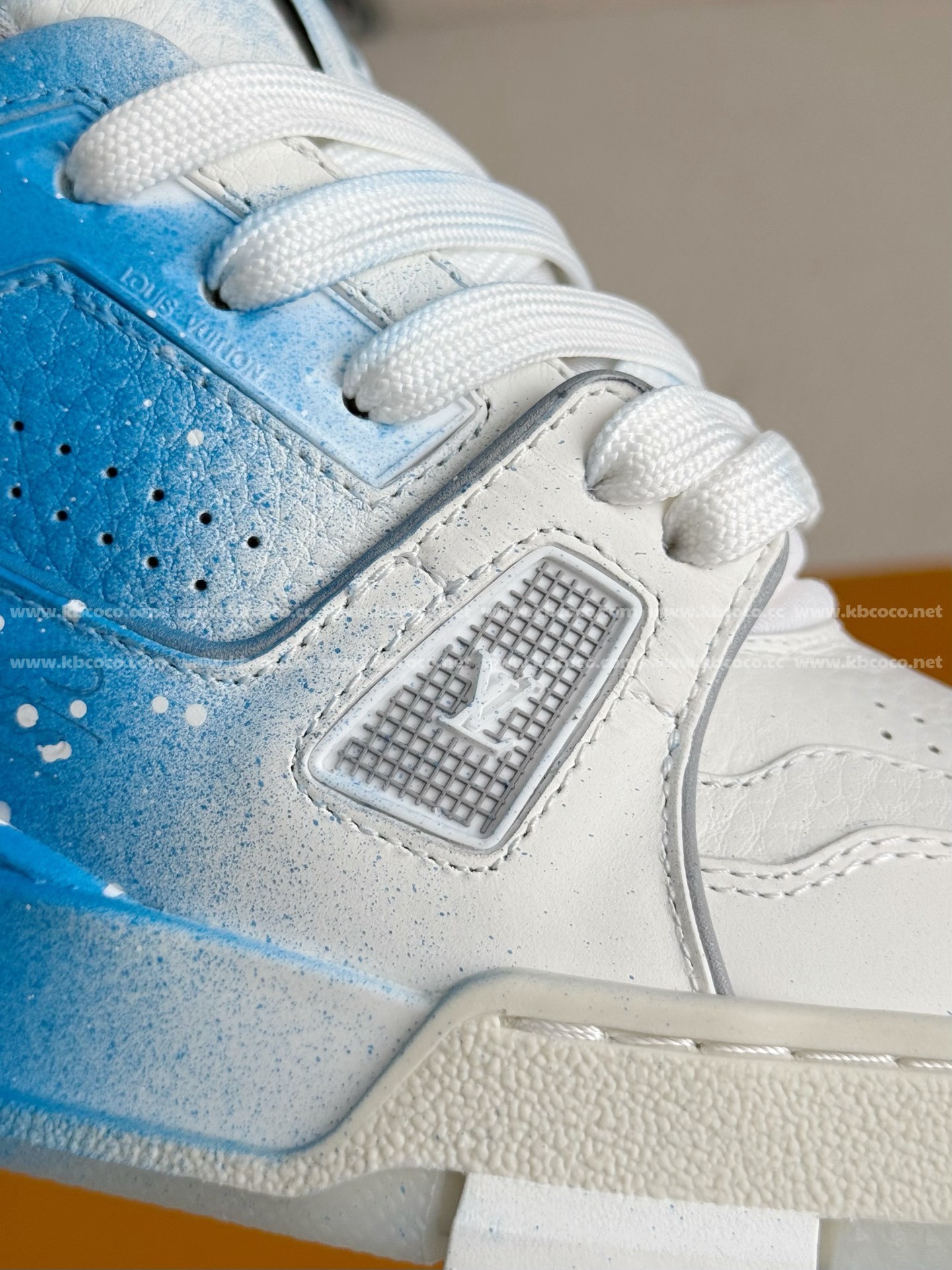 【#5199】 LOUIS VUITTON TRAINER SNEAKERS