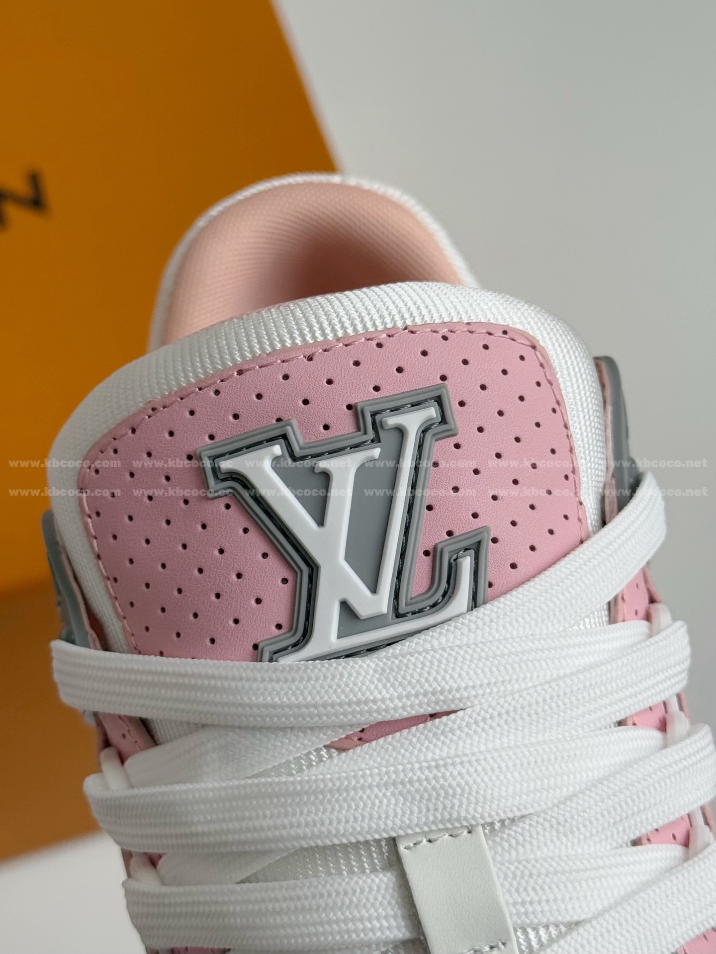 【#5775】 LOUIS VUITTON TRAINER SNEAKERS