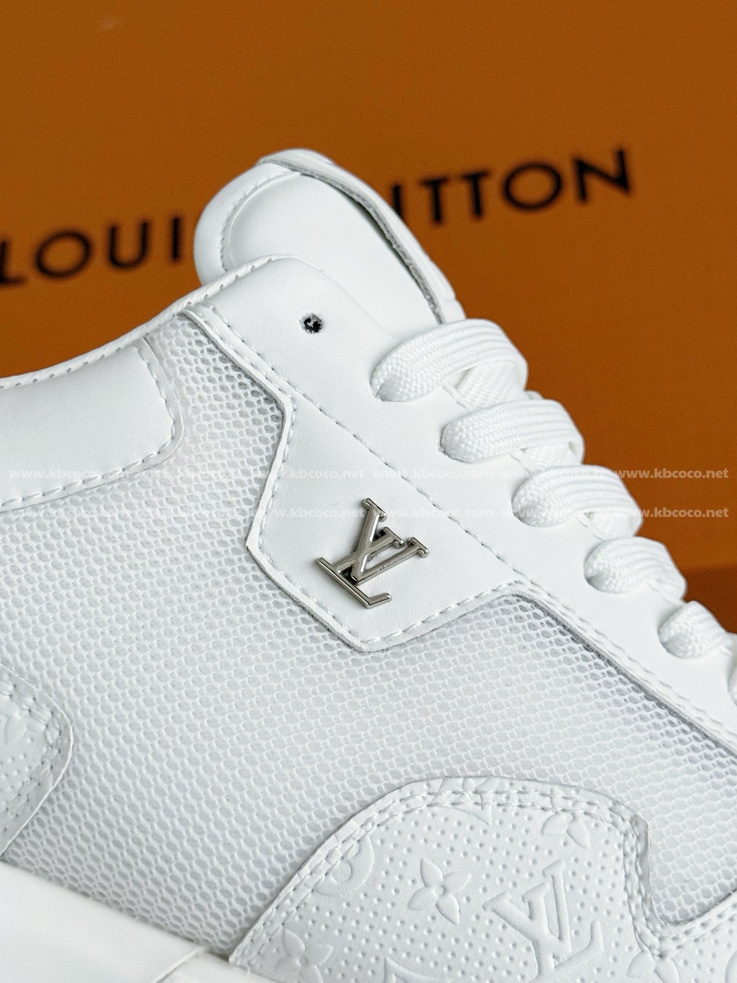 【#5392】 LOUIS VUITTON RUN AWAYCASUAL SHOES