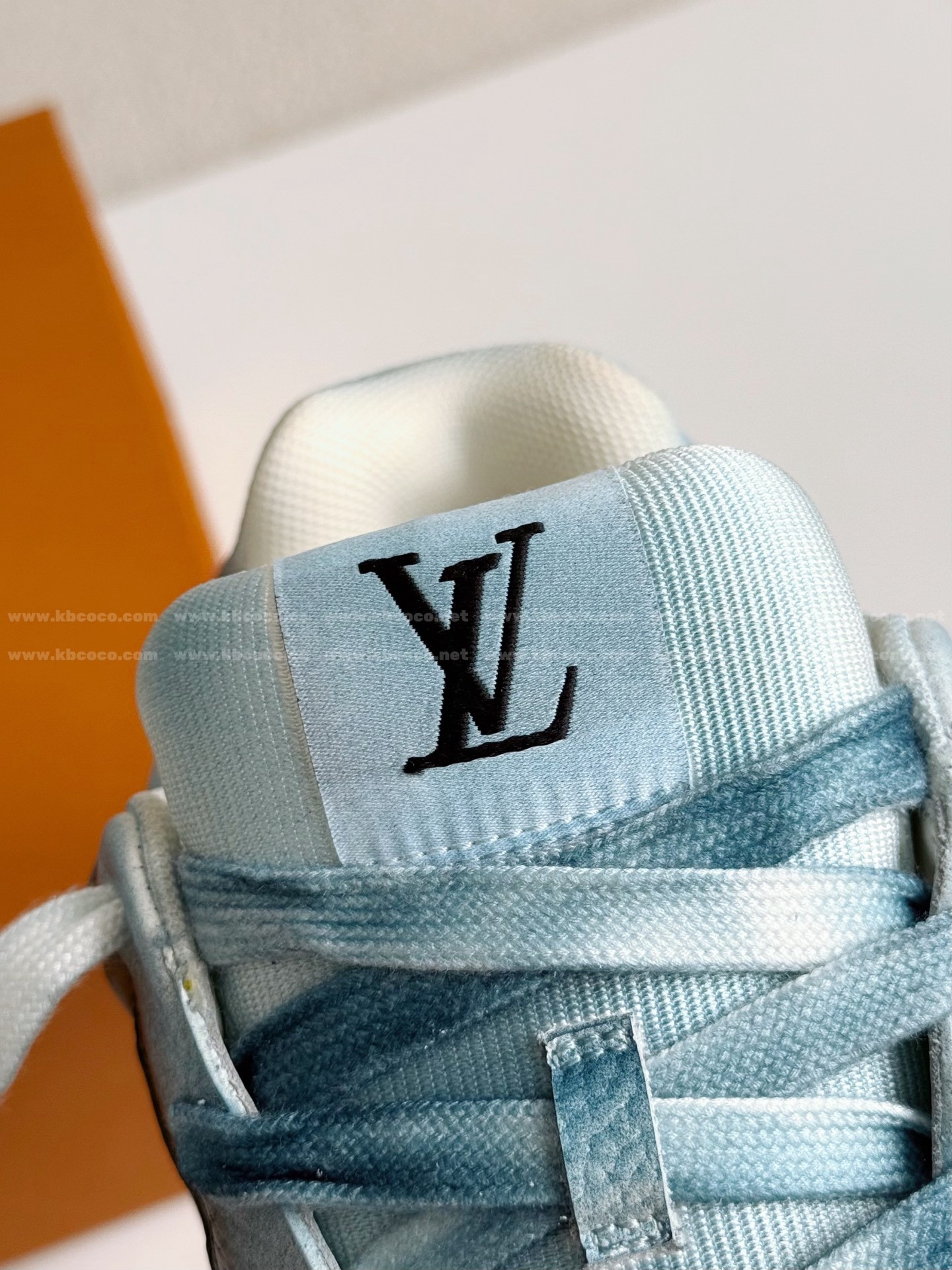 【#5861】 LOUIS VUITTON CLASSIC CASUAL SHOES