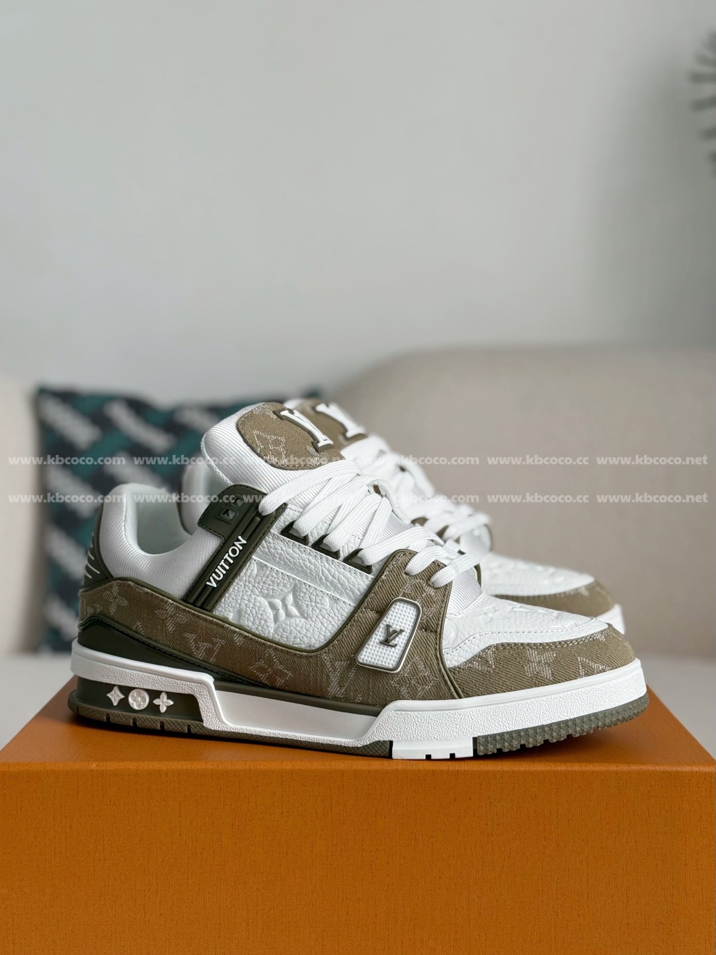 【#5443】 LOUIS VUITTON TRAINER SNEAKERS