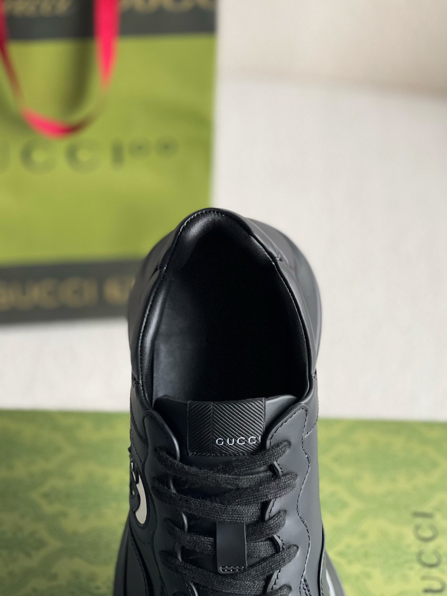 Gucci Retro Clunky Sneaker
