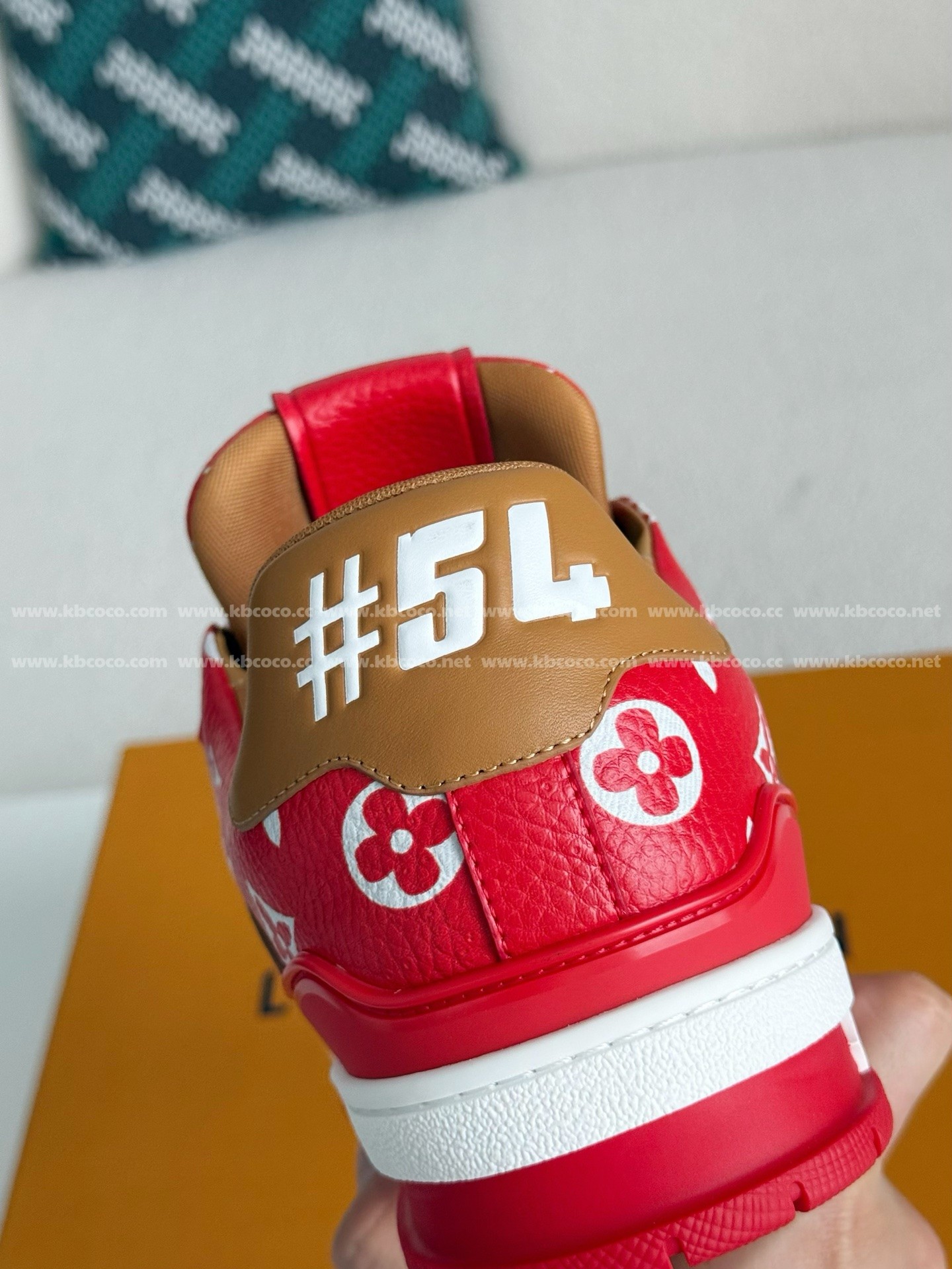 【#4537】 LOUIS VUITTON TRAINER SNEAKERS