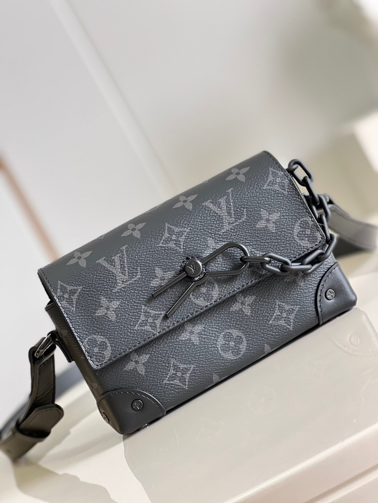 LOUIS VUITTON Steamer Shoulder bag/top quality M81783