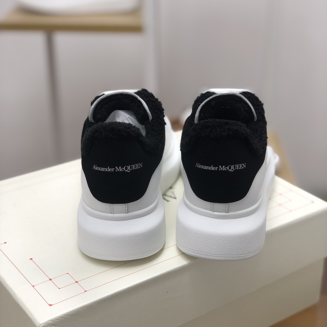 Alexander McQueen MO White velvet Lining Sneakers