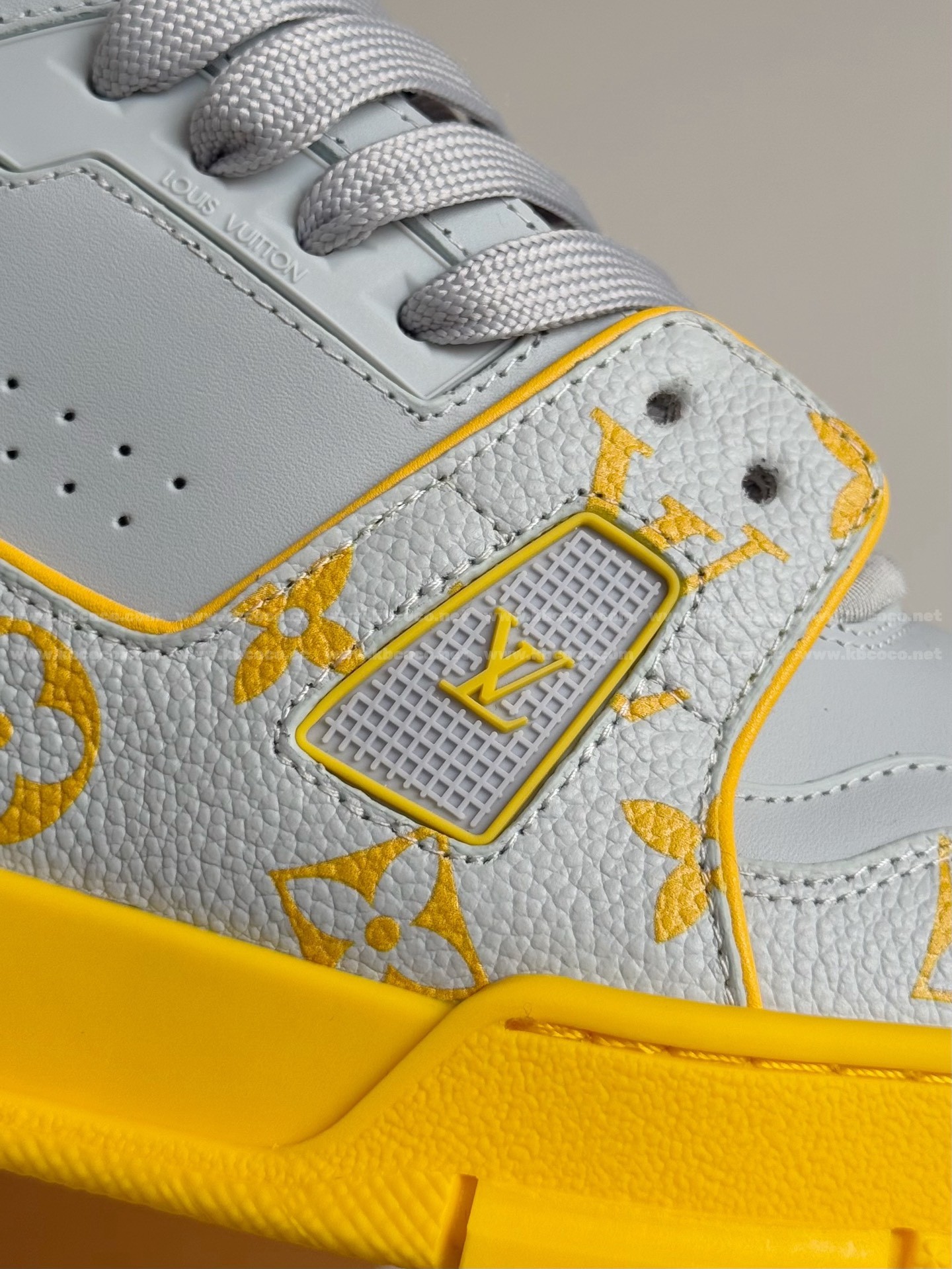 【#5778】 LOUIS VUITTON TRAINER SNEAKERS