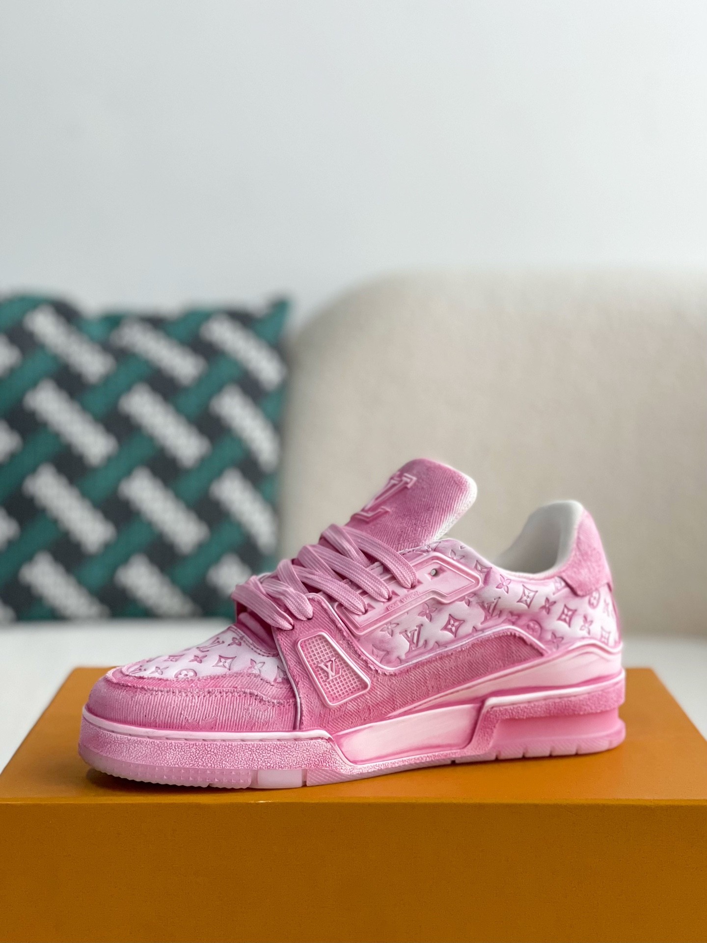 [#3317」 LOUIS VUITTON TRAINER SNEAKERS