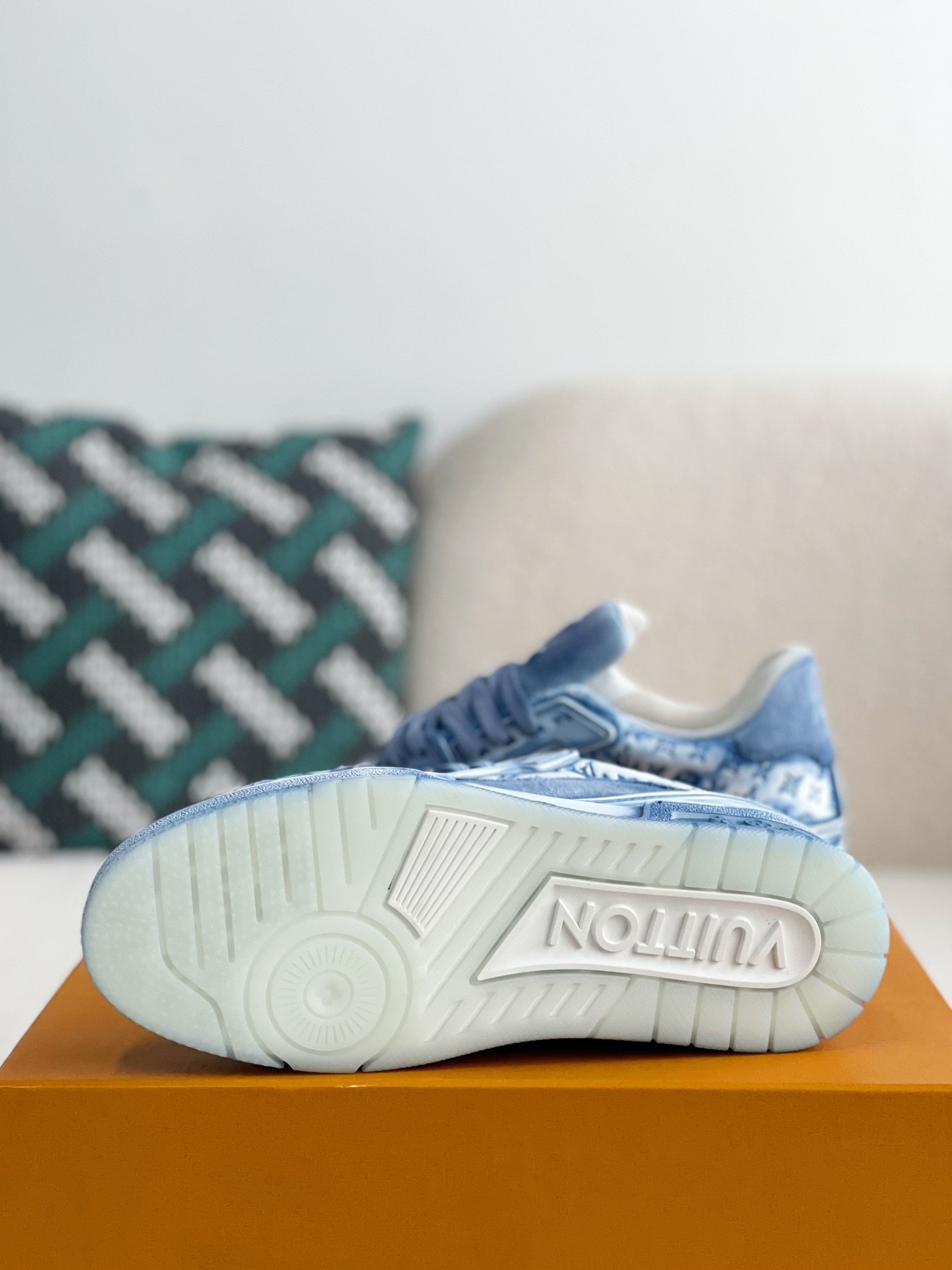 [#3318」 LOUIS VUITTON TRAINER SNEAKERS