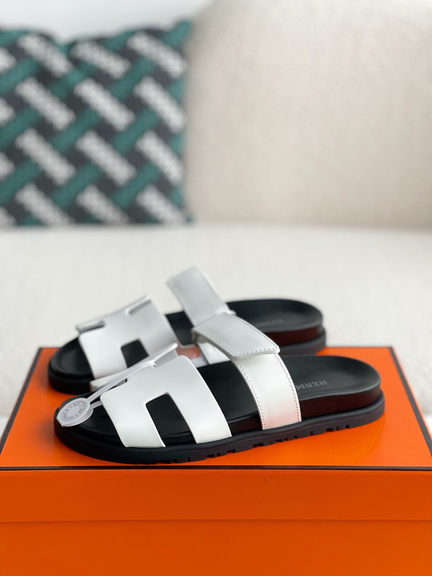 【#3166】 Hermes zmir sandal