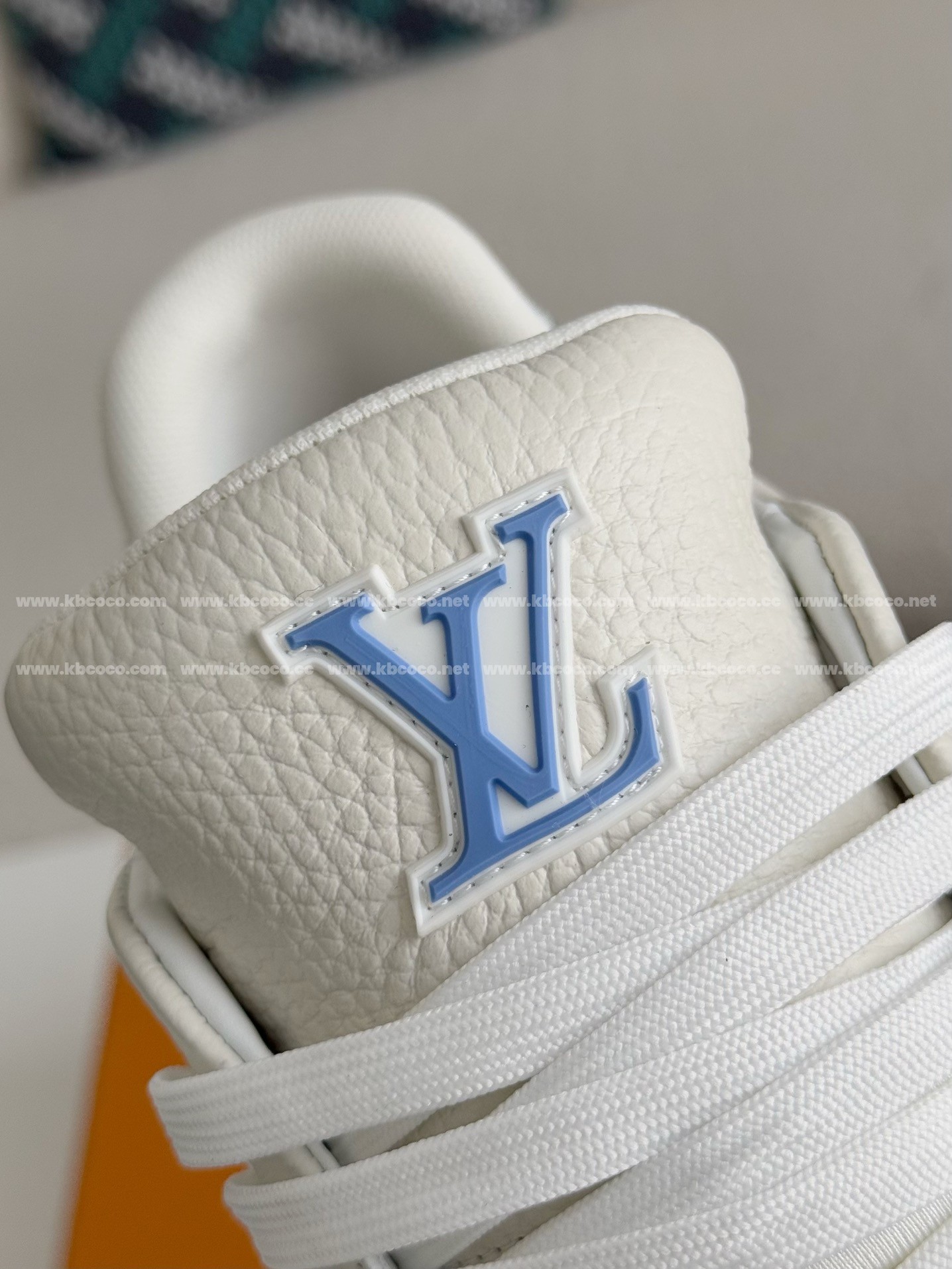 【#3968】 LOUIS VUITTON TRAINER SNEAKERS