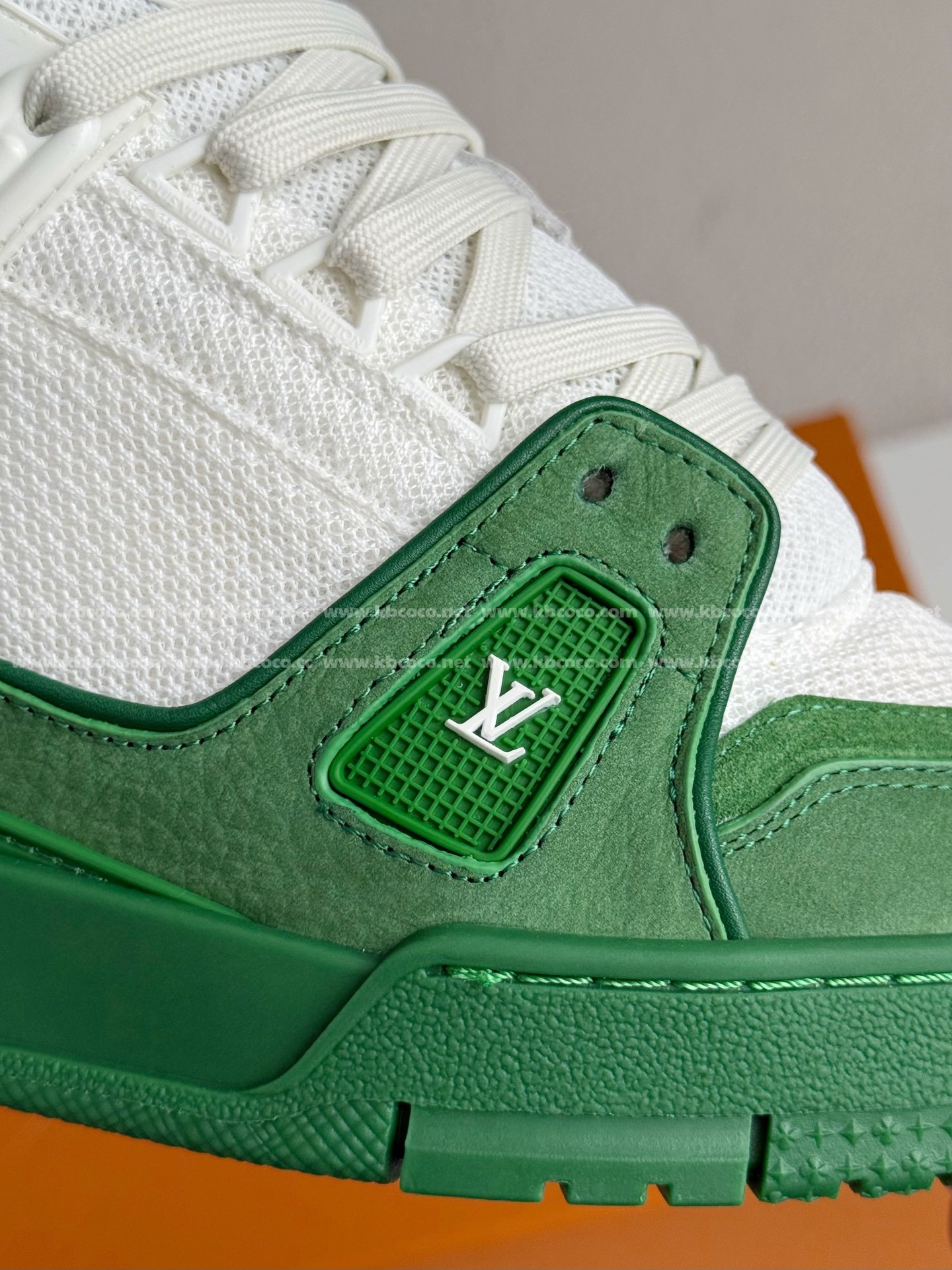 【#5452】 LOUIS VUITTON TRAINER SNEAKERS