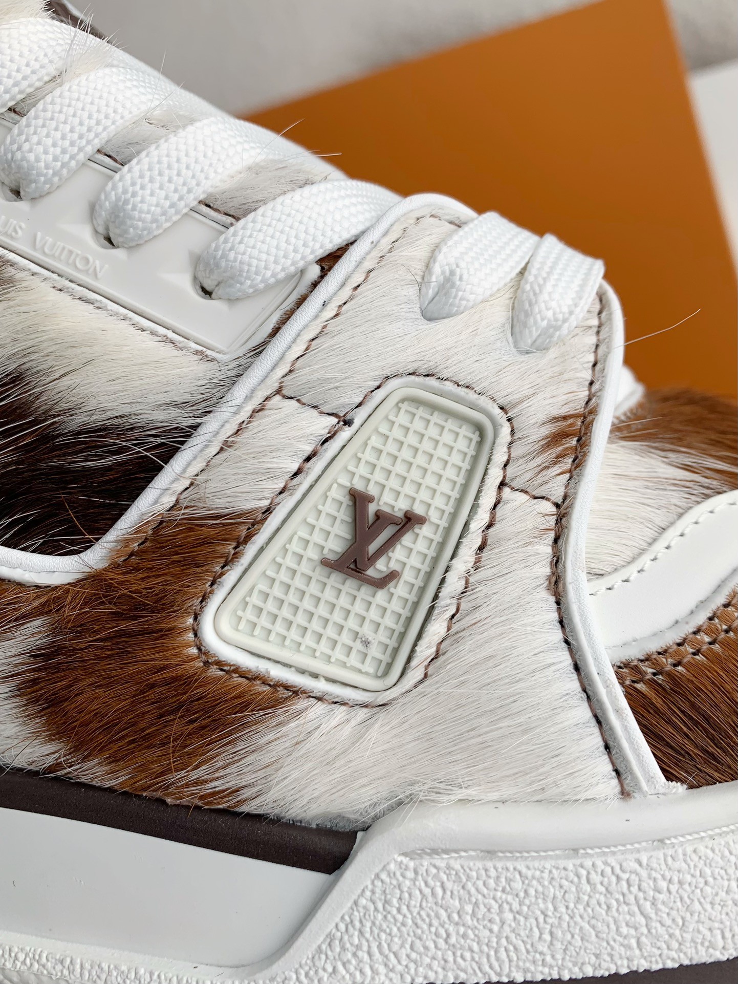 [#3530]LOUIS VUITTON TRAINER SNEAKERS