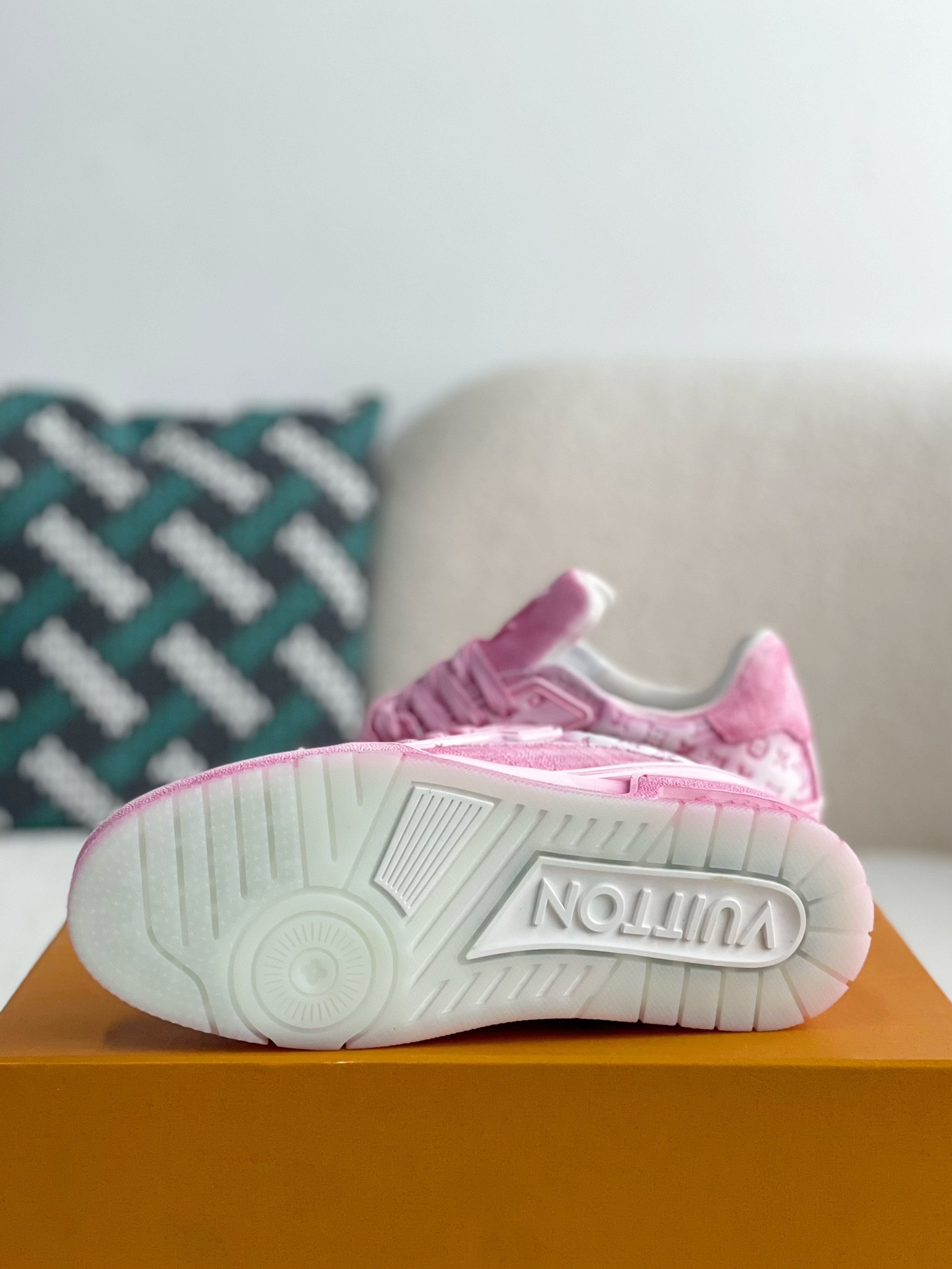 [#3317」 LOUIS VUITTON TRAINER SNEAKERS