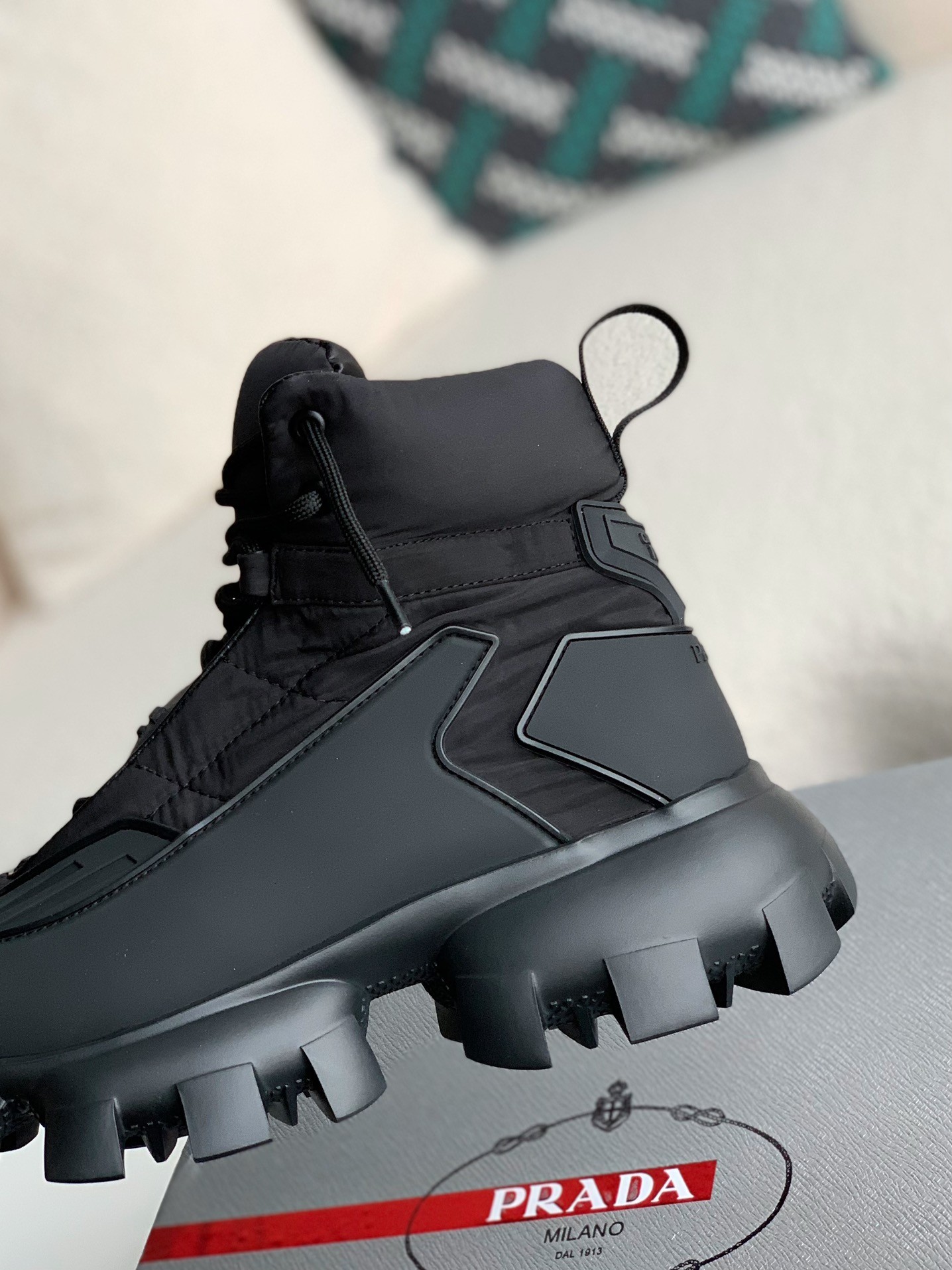 【#2357】 Prada Cloudbus Thunder technology fabric sneakers