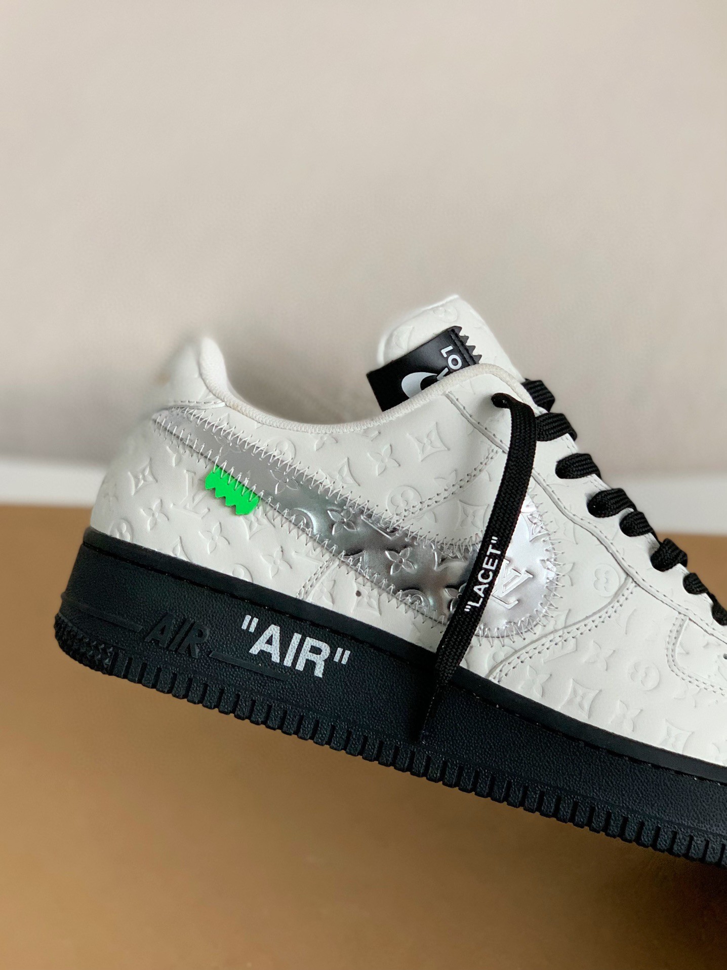 LOUIS VUITTON x NIKE AIR FORCE 1 SNEAKER