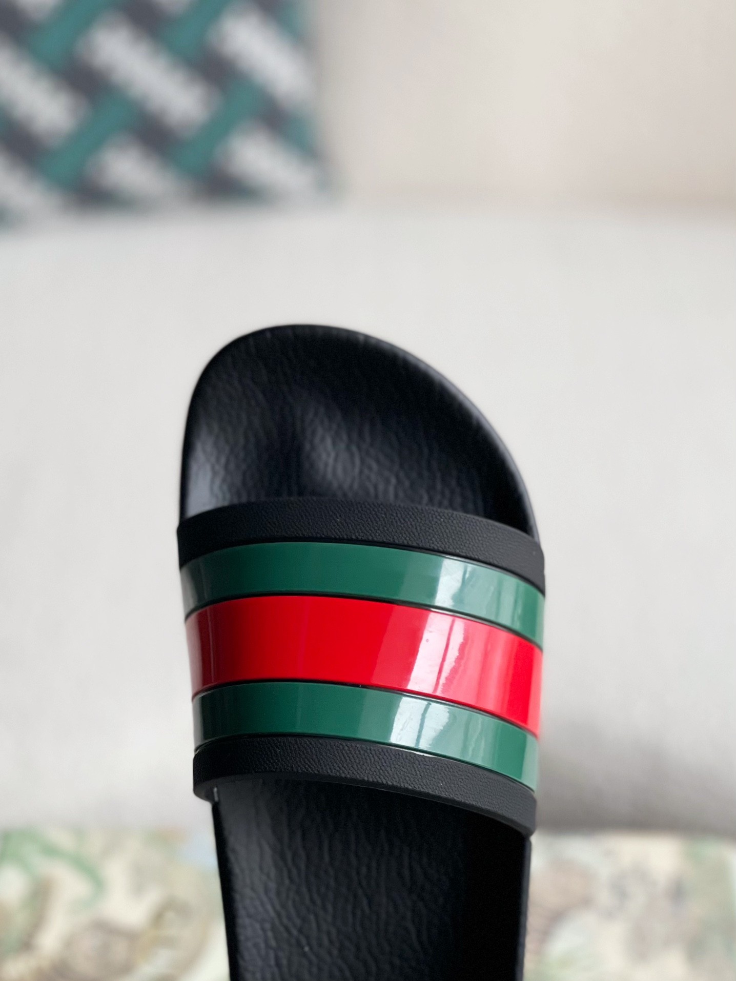 Gucci slippers