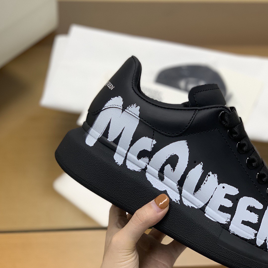 Alexander McQueen MQ 3D black letterSneakers