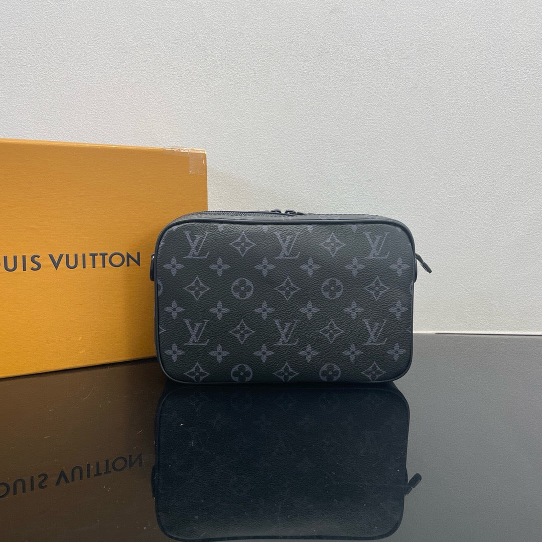 LOUIS VUITTON Alpha Crossbody bag/top quality M46955