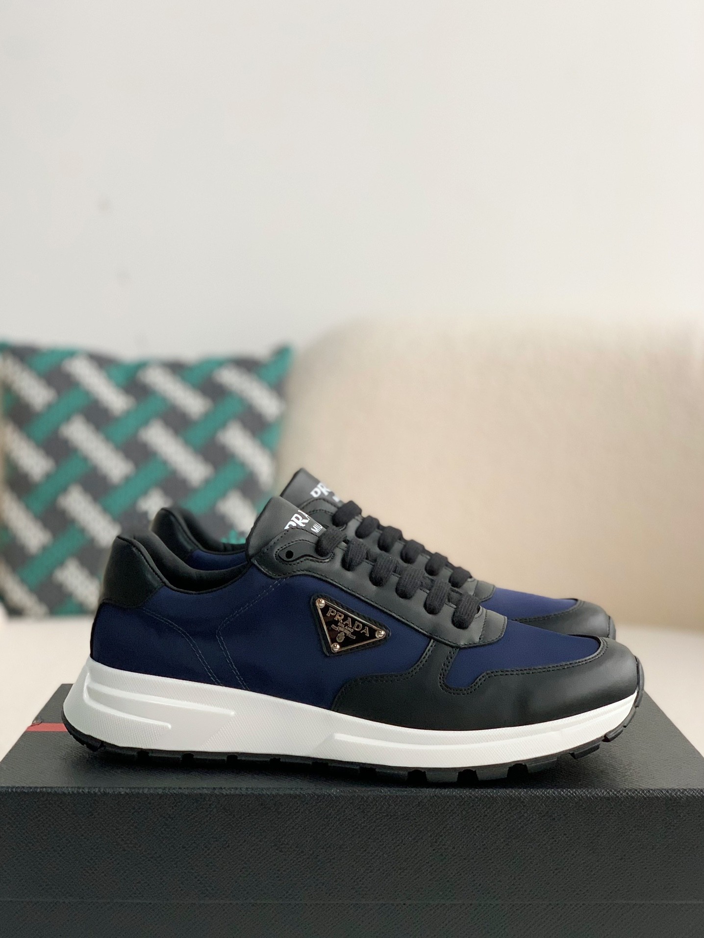 【#2335】 Prada Sneakers