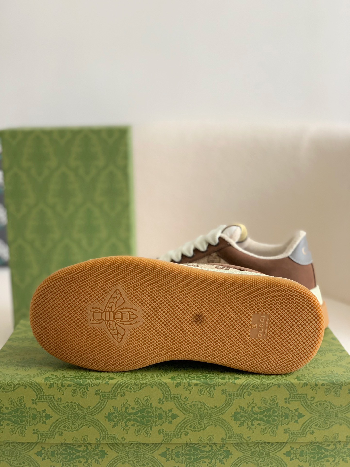 Gucci sneakers Cowhide