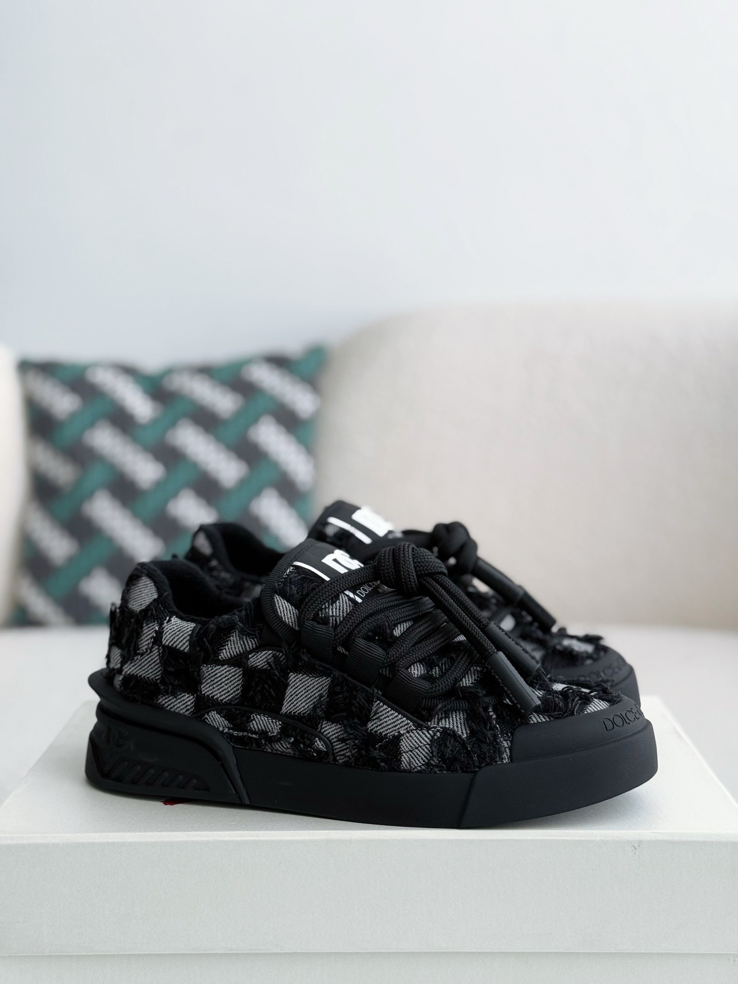 【#3881】Dolce&Gabbana Sneakers