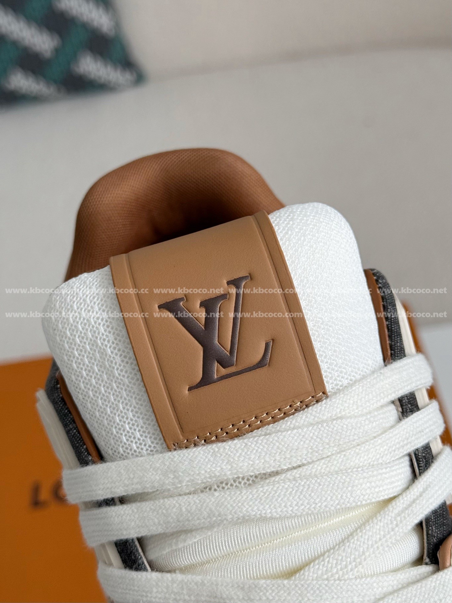 【#5285】 LOUIS VUITTON TRAINER SNEAKERS