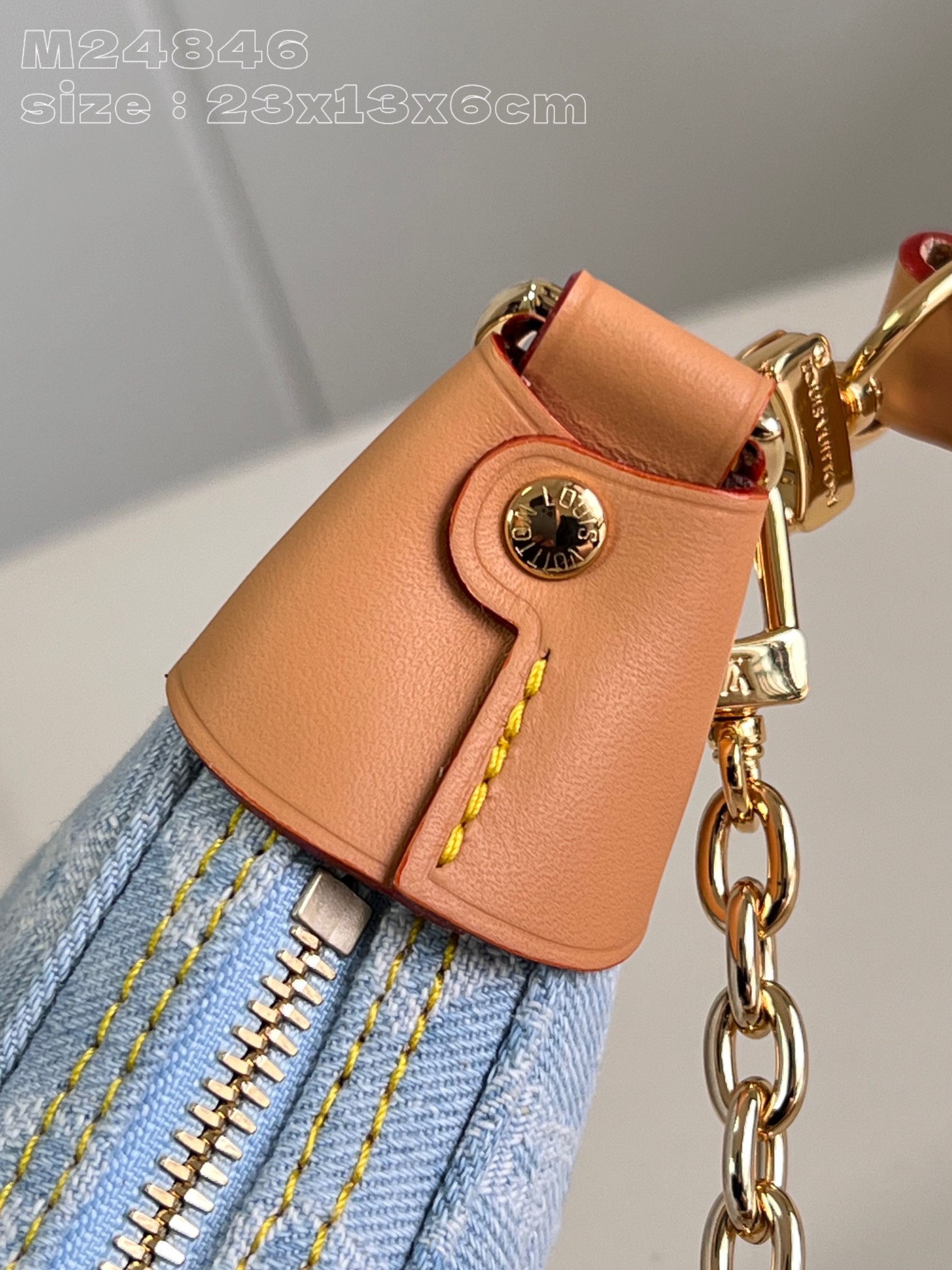 Louis Vuitton Loop shoulder bag M24846，Top quality