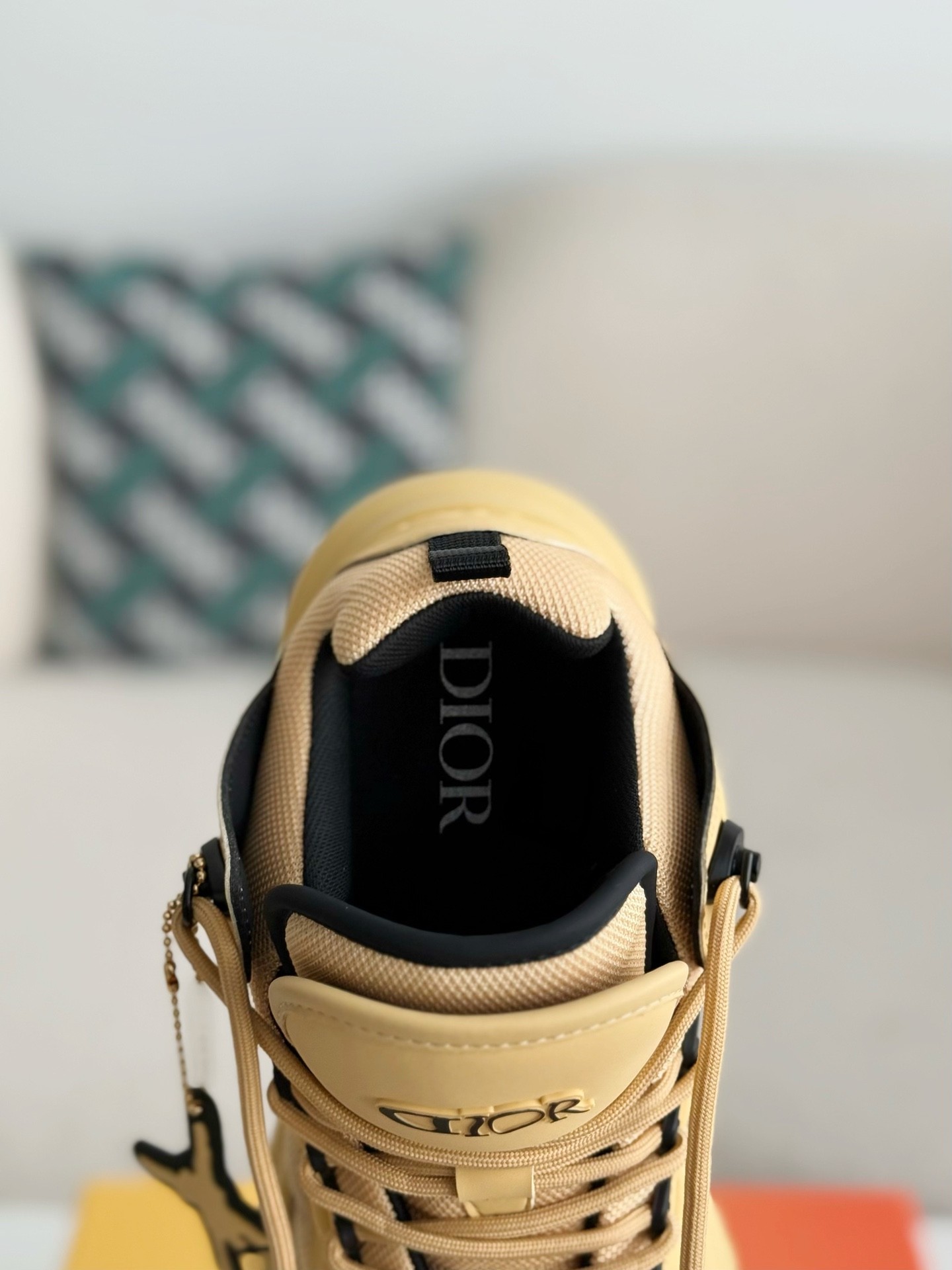 【#3900】 DIOR AND LEWIS HAMIL TON SNEAKER