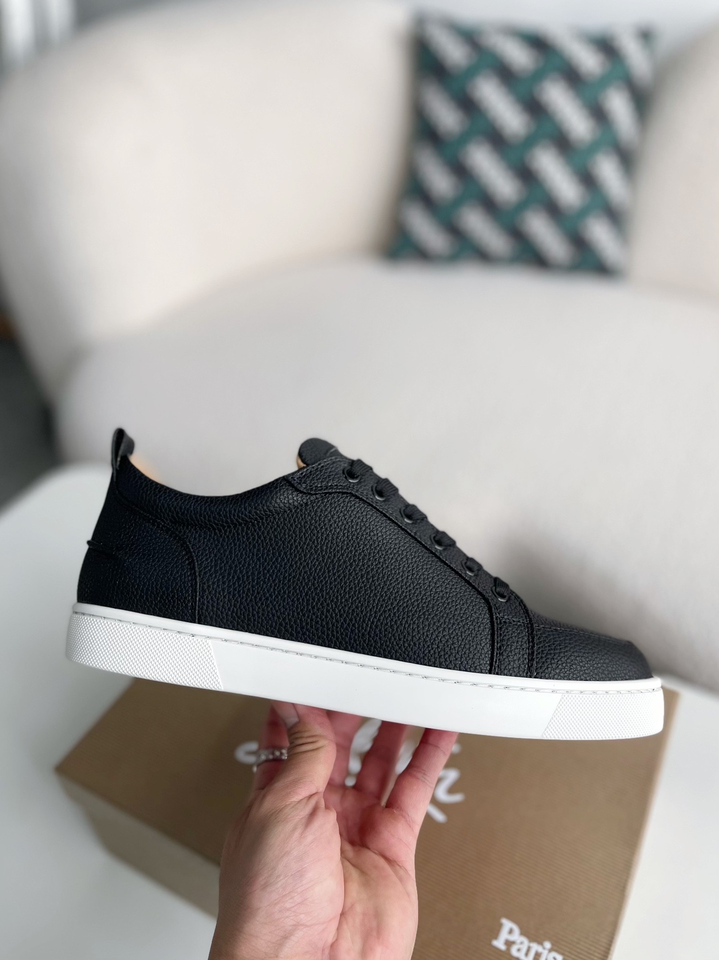 【#3563】 Christian Louboutin Sneaker