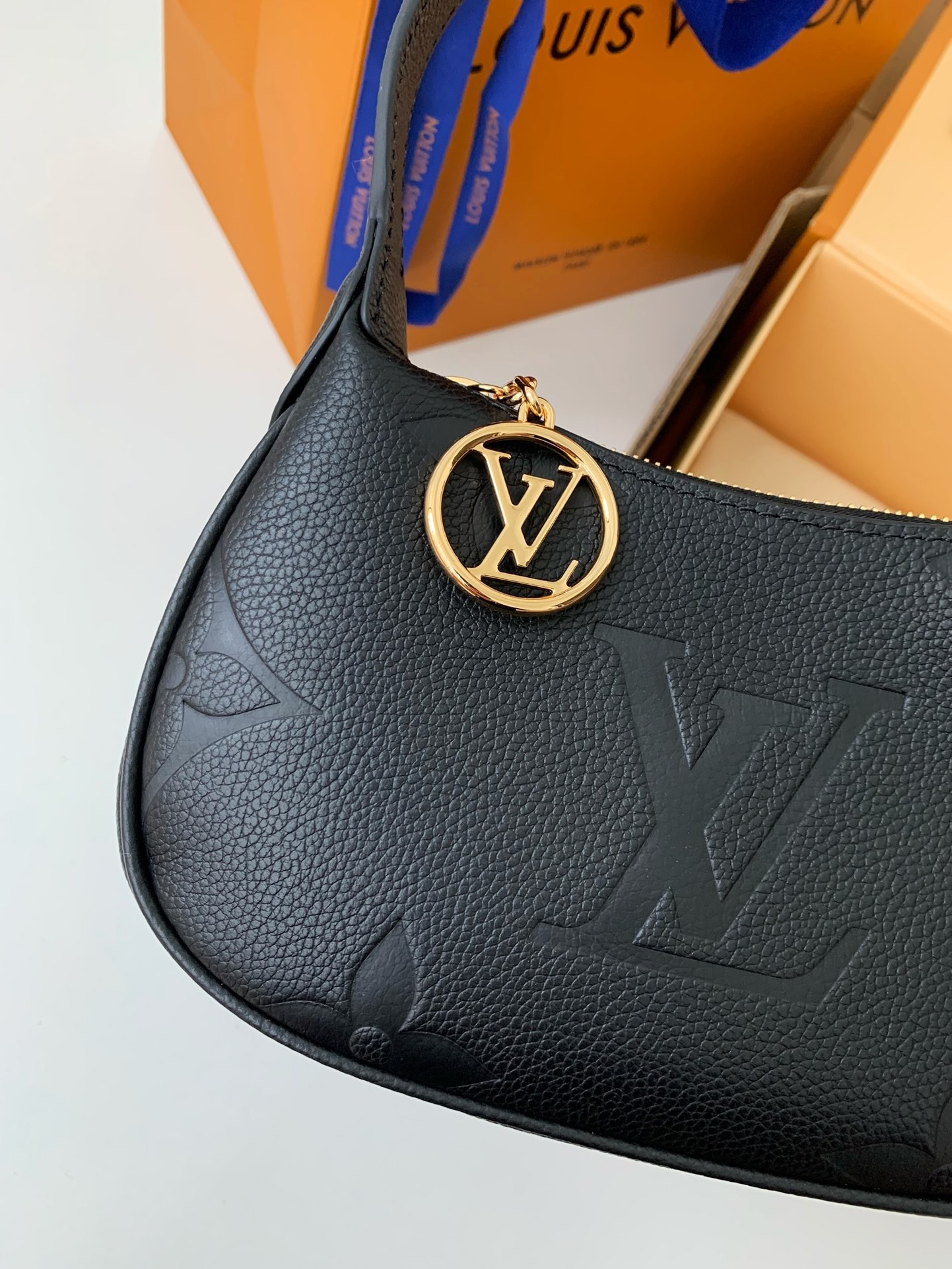 Louis Vuitton 23 New MINI MOON Handbag M82391, Top Quality