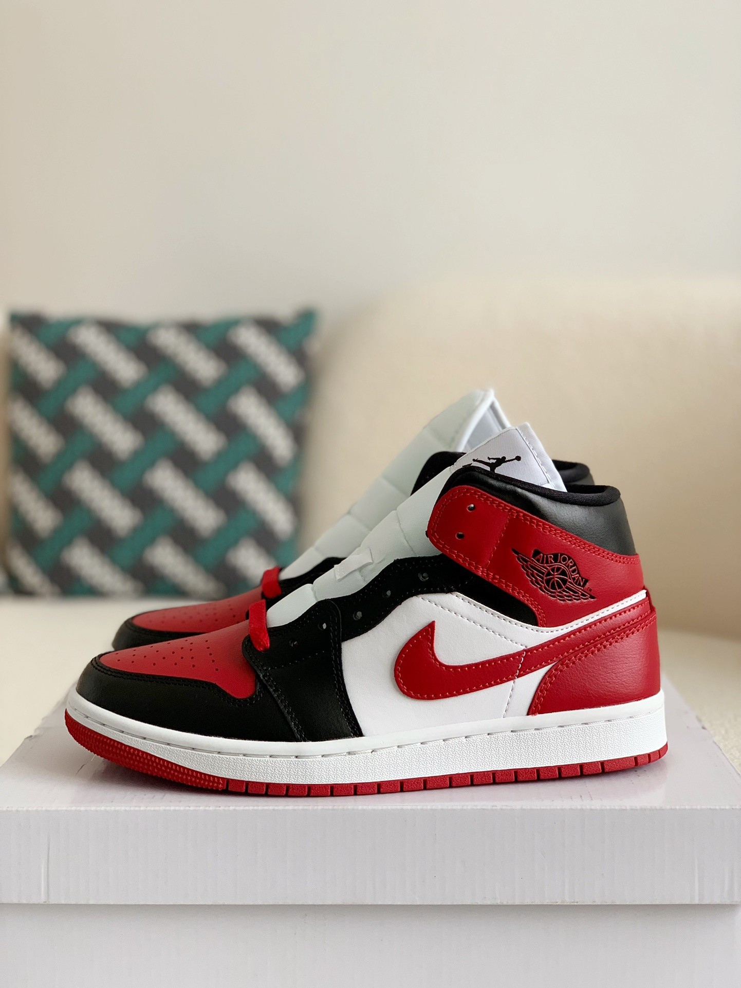 Nike Air jordan 1 Retro High OG Bred Toe