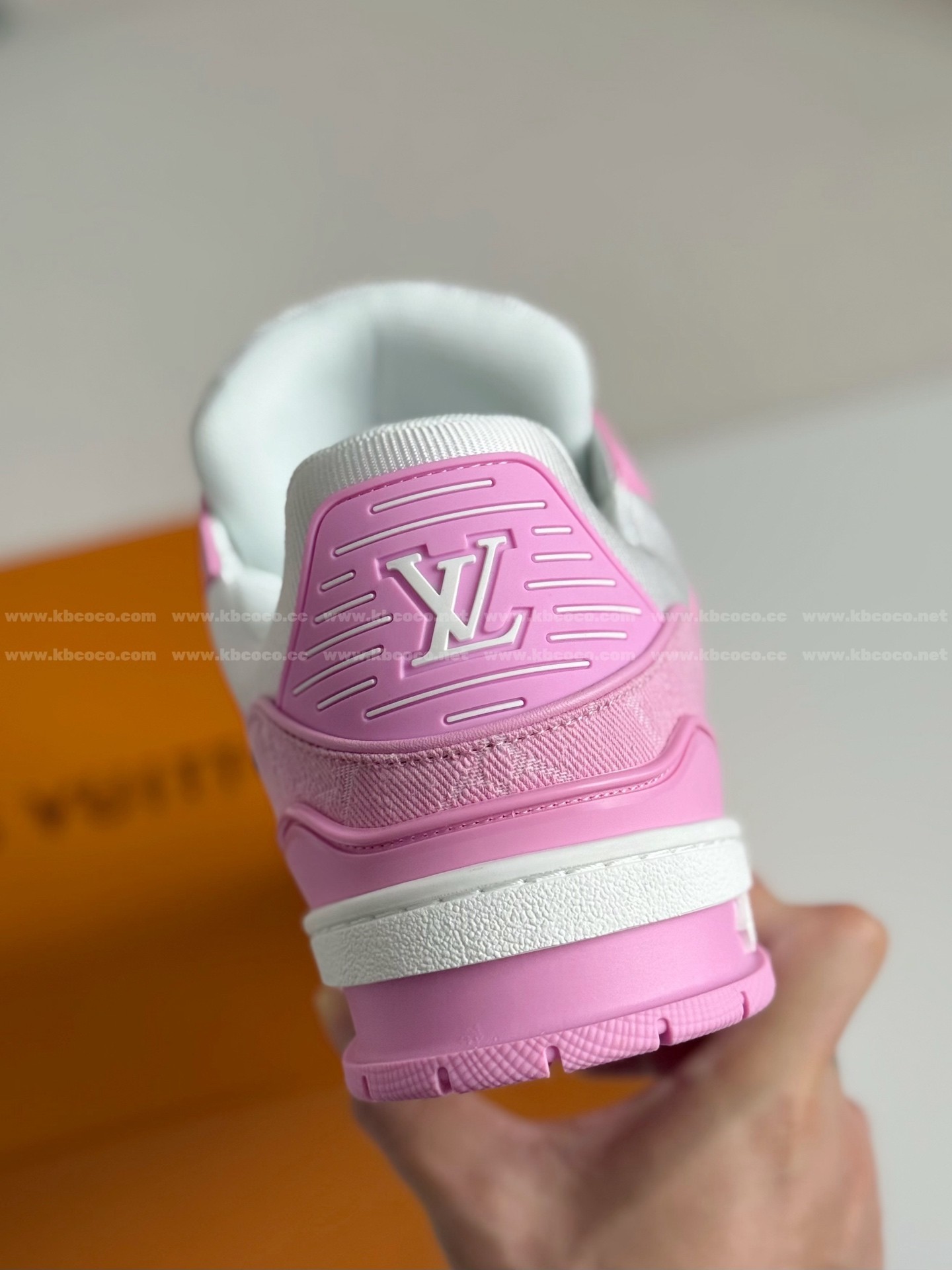 【#5755】 LOUIS VUITTON TRAINER SNEAKERS
