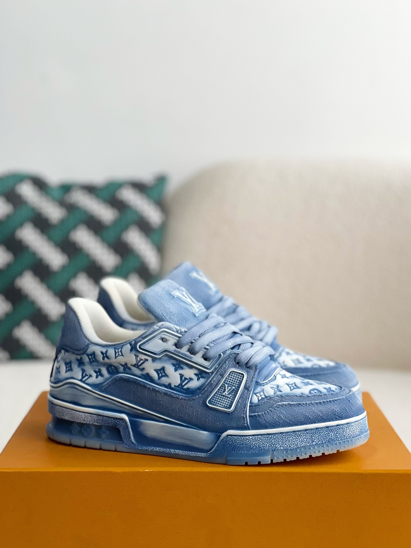 [#3318」 LOUIS VUITTON TRAINER SNEAKERS