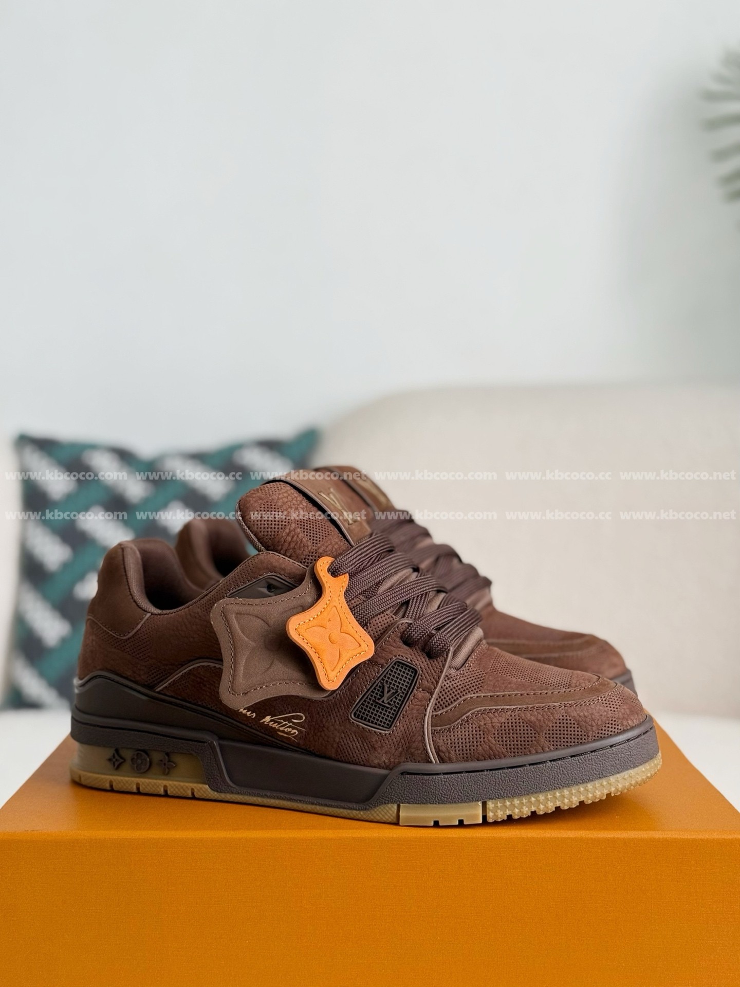 【#5074】 LOUIS VUITTON TRAINER SN EAKERS