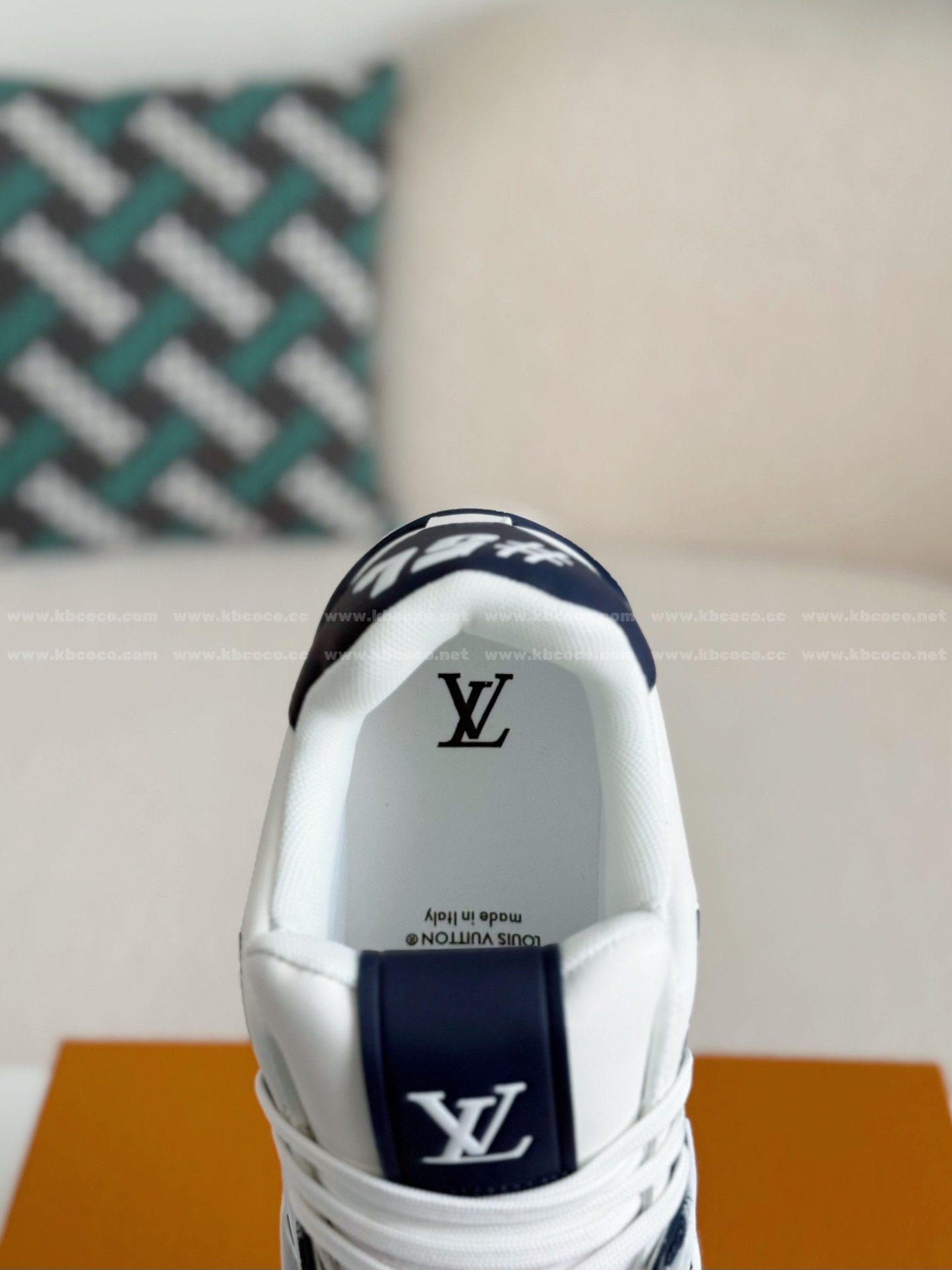 【#5974】LOUIS VUITTON TRAINER SNEAKERS